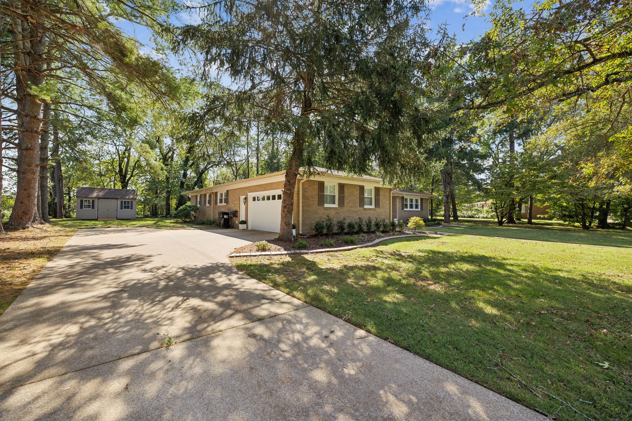 706 Cherokee Ct