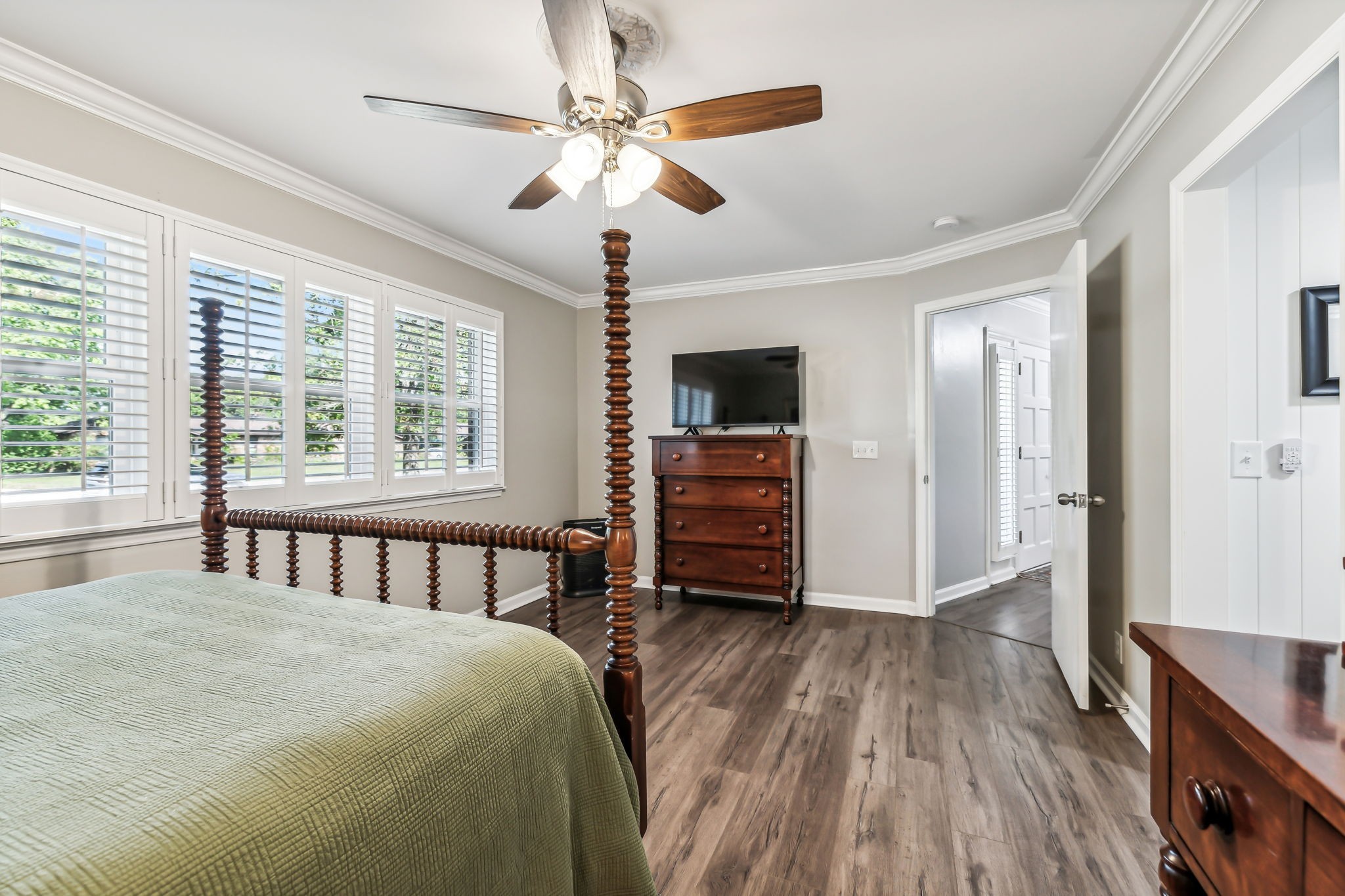 706 Cherokee Ct