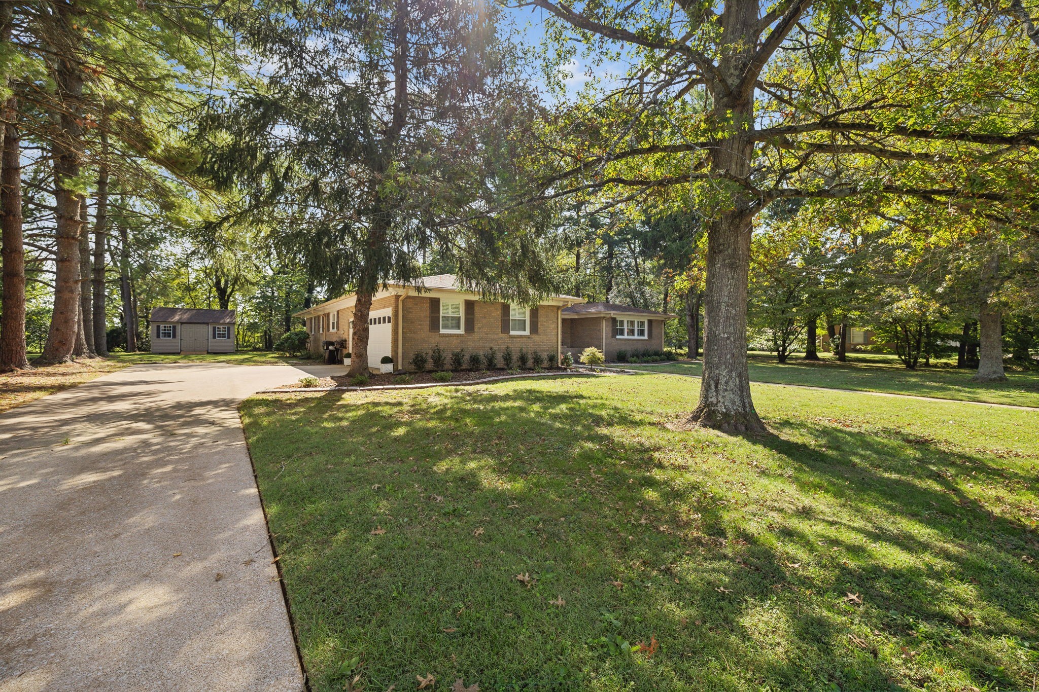 706 Cherokee Ct