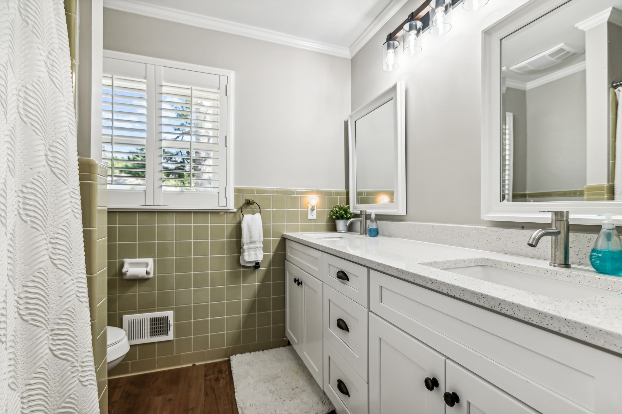 706 Cherokee Ct