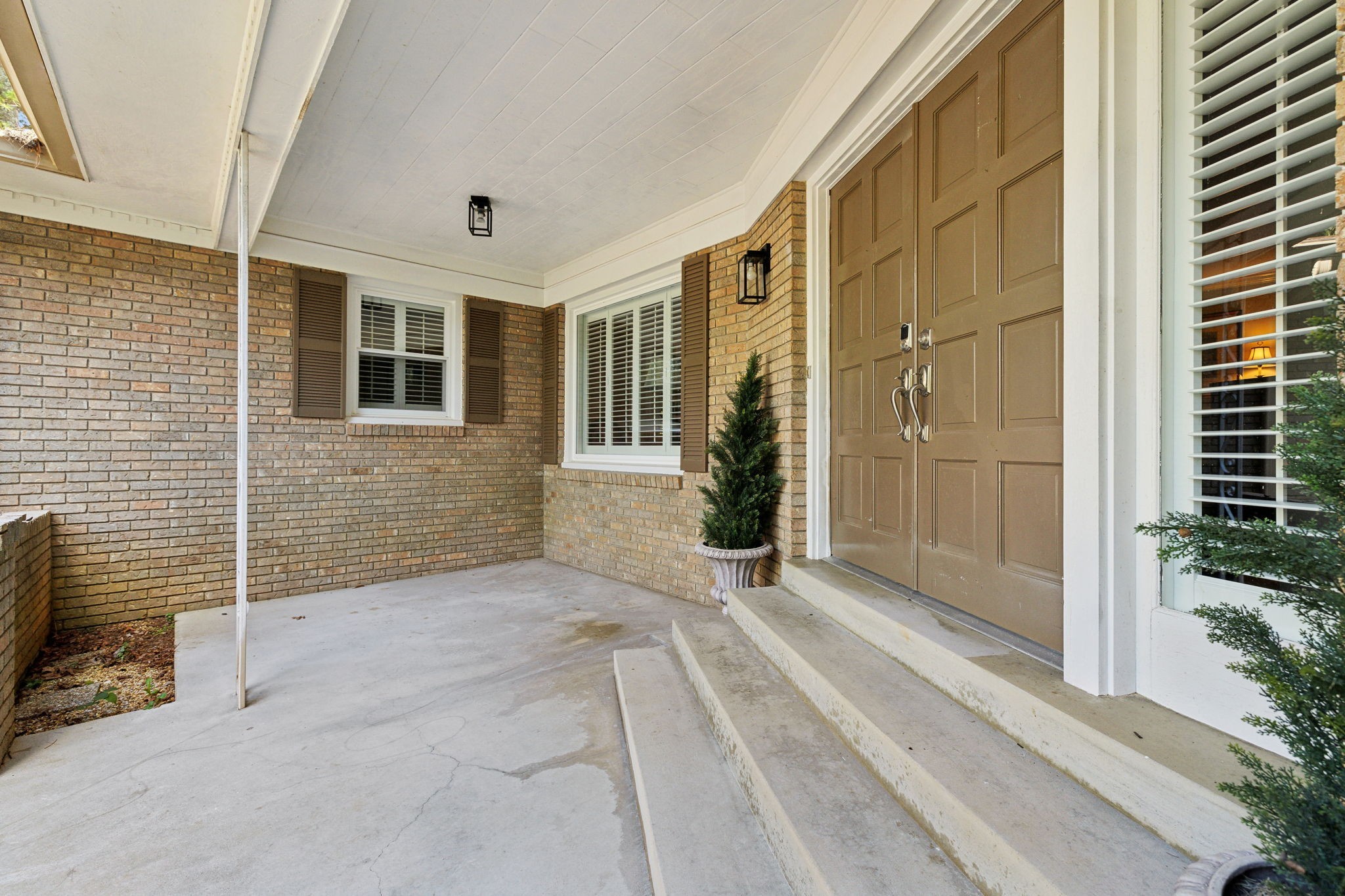 706 Cherokee Ct
