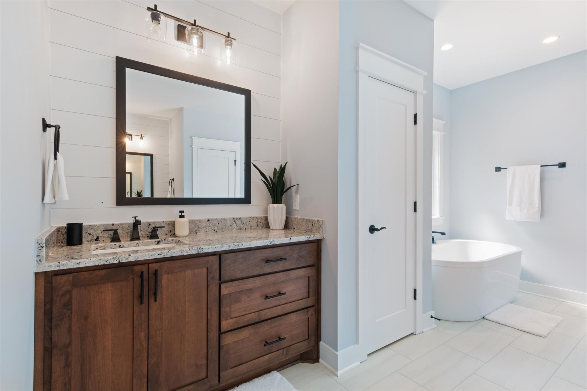 3111 Shady Forest Dr