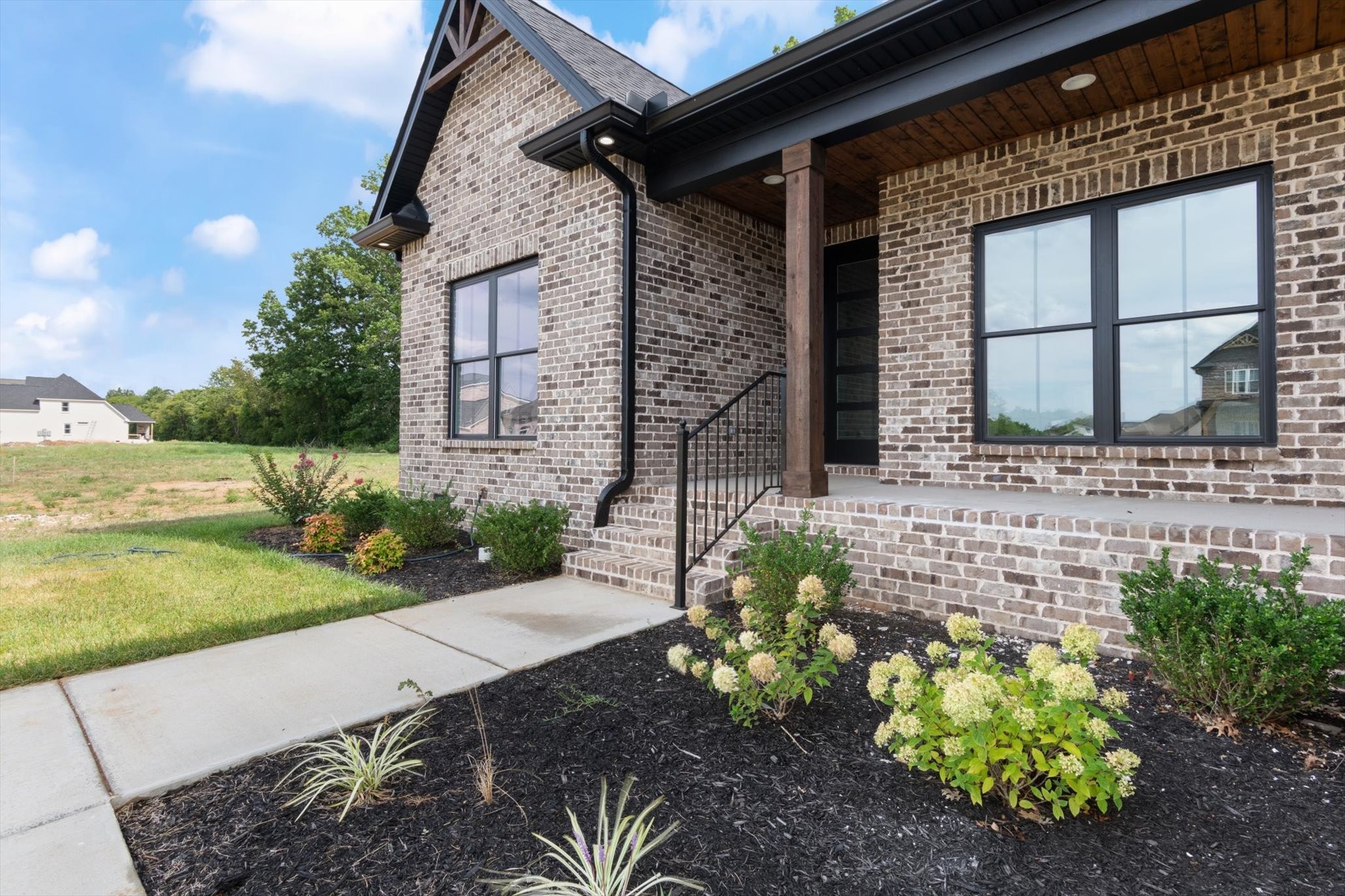 3111 Shady Forest Dr