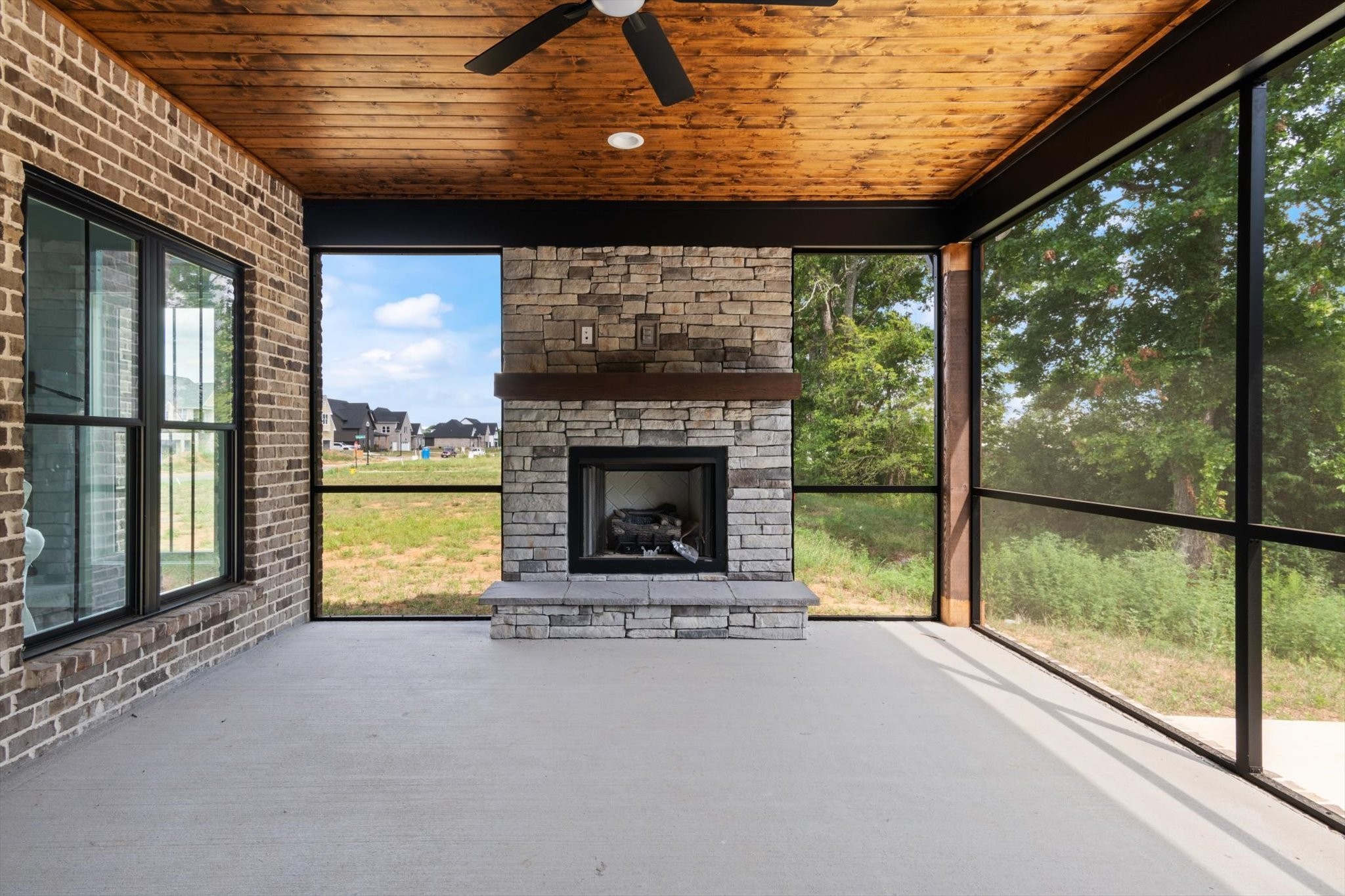 3111 Shady Forest Dr