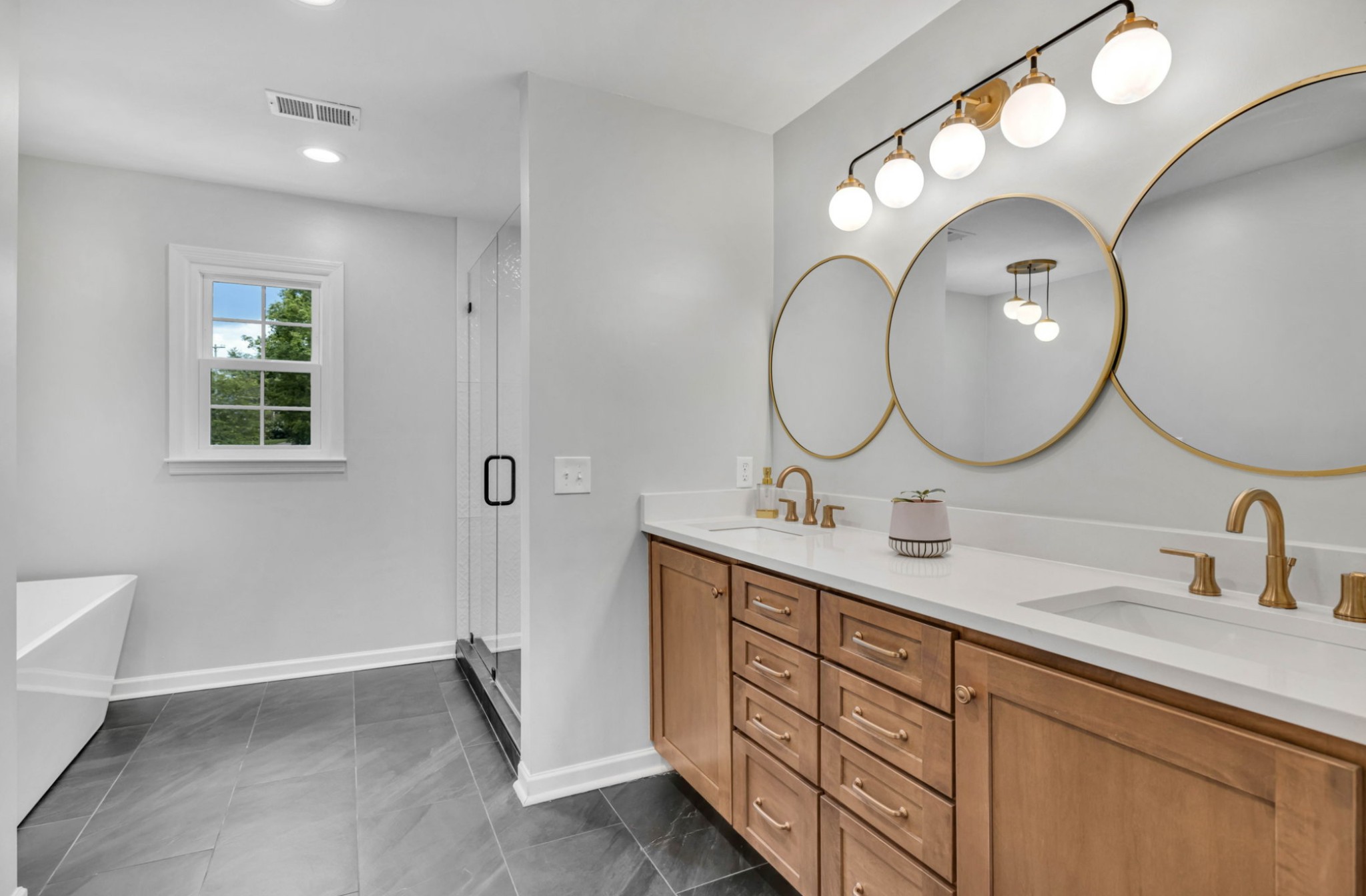 6101 Belle Rive Dr