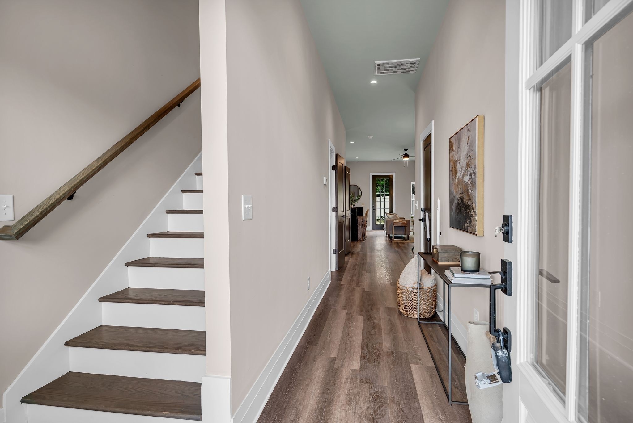 1230 Valerie Ln