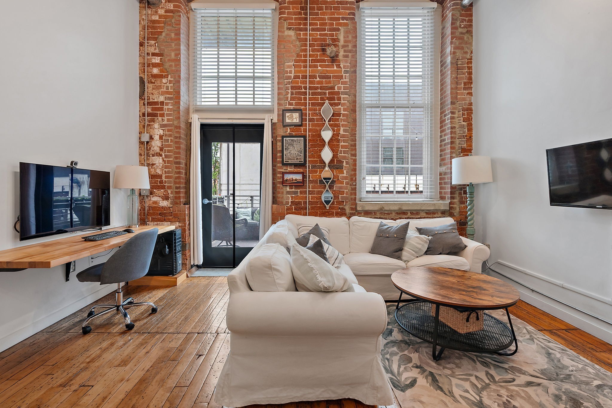 1350 Rosa L Parks Blvd Unit: 329