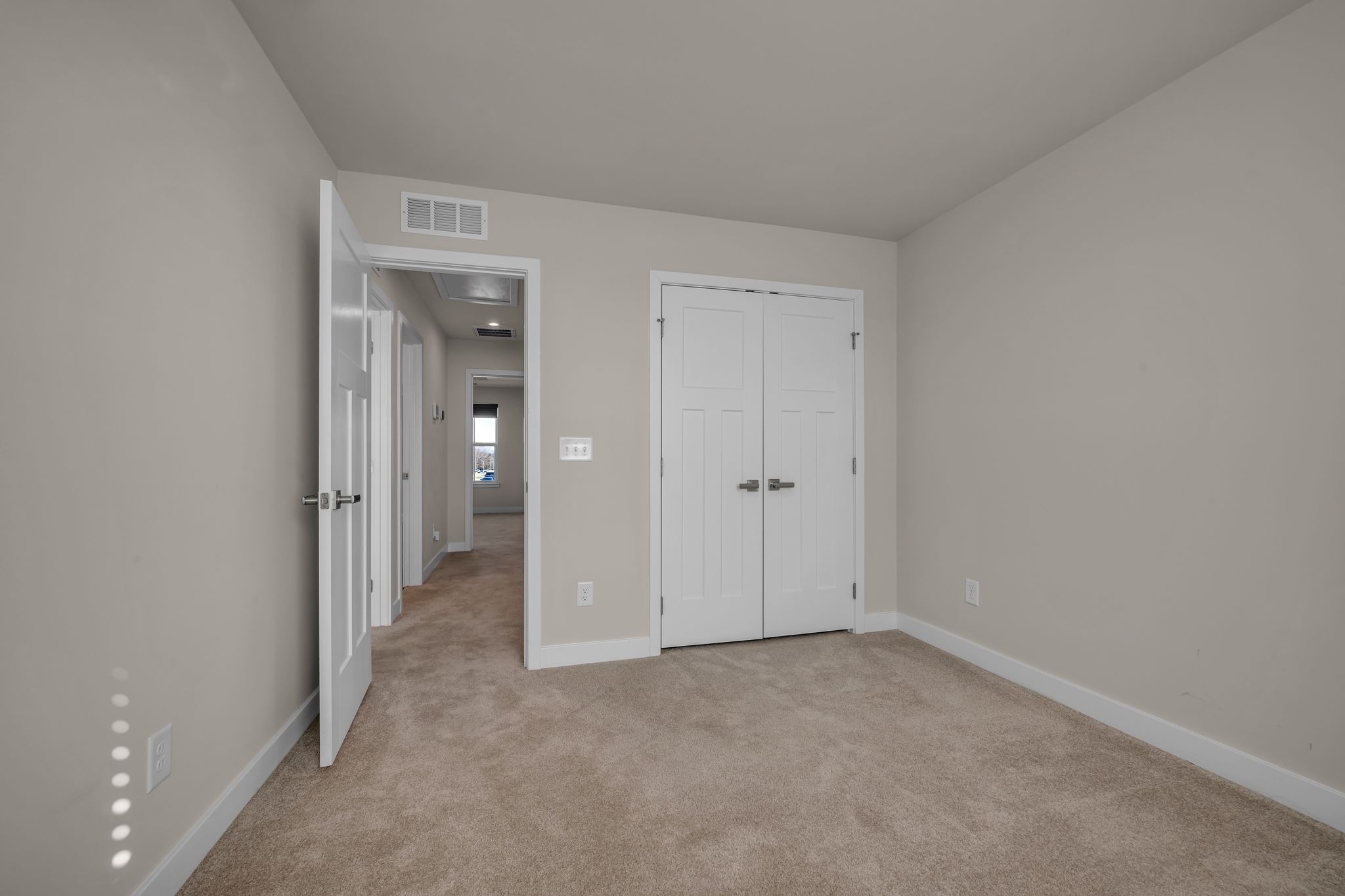 1043 Clendening Dr