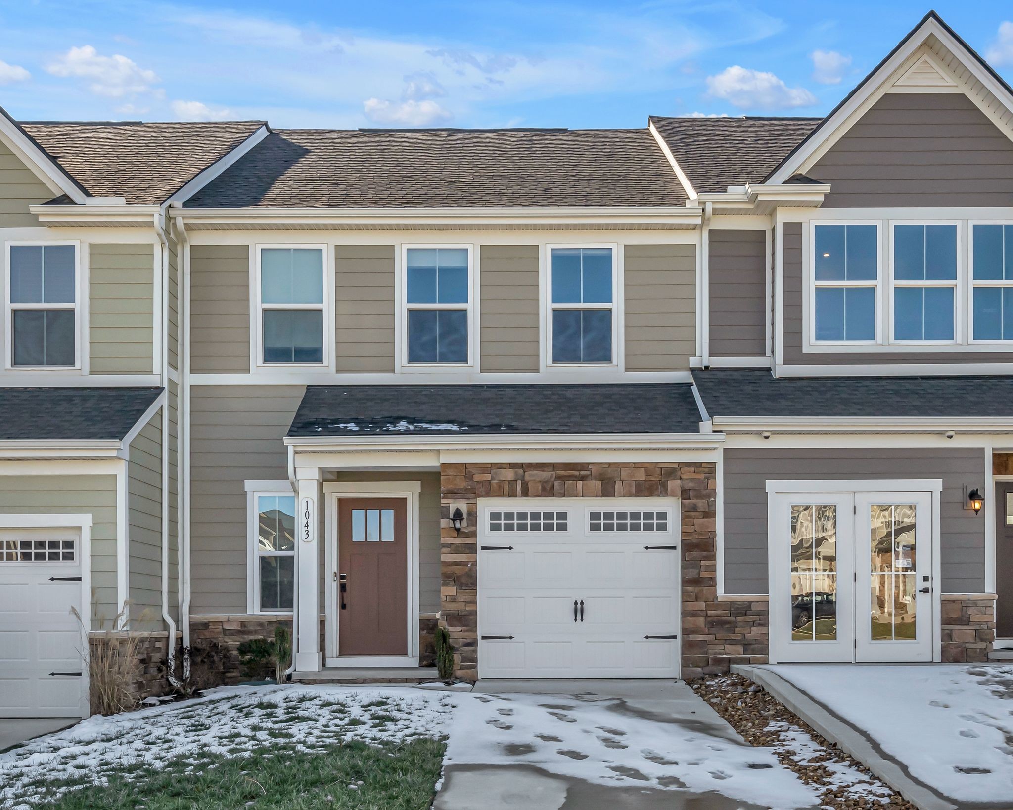 1043 Clendening Dr
