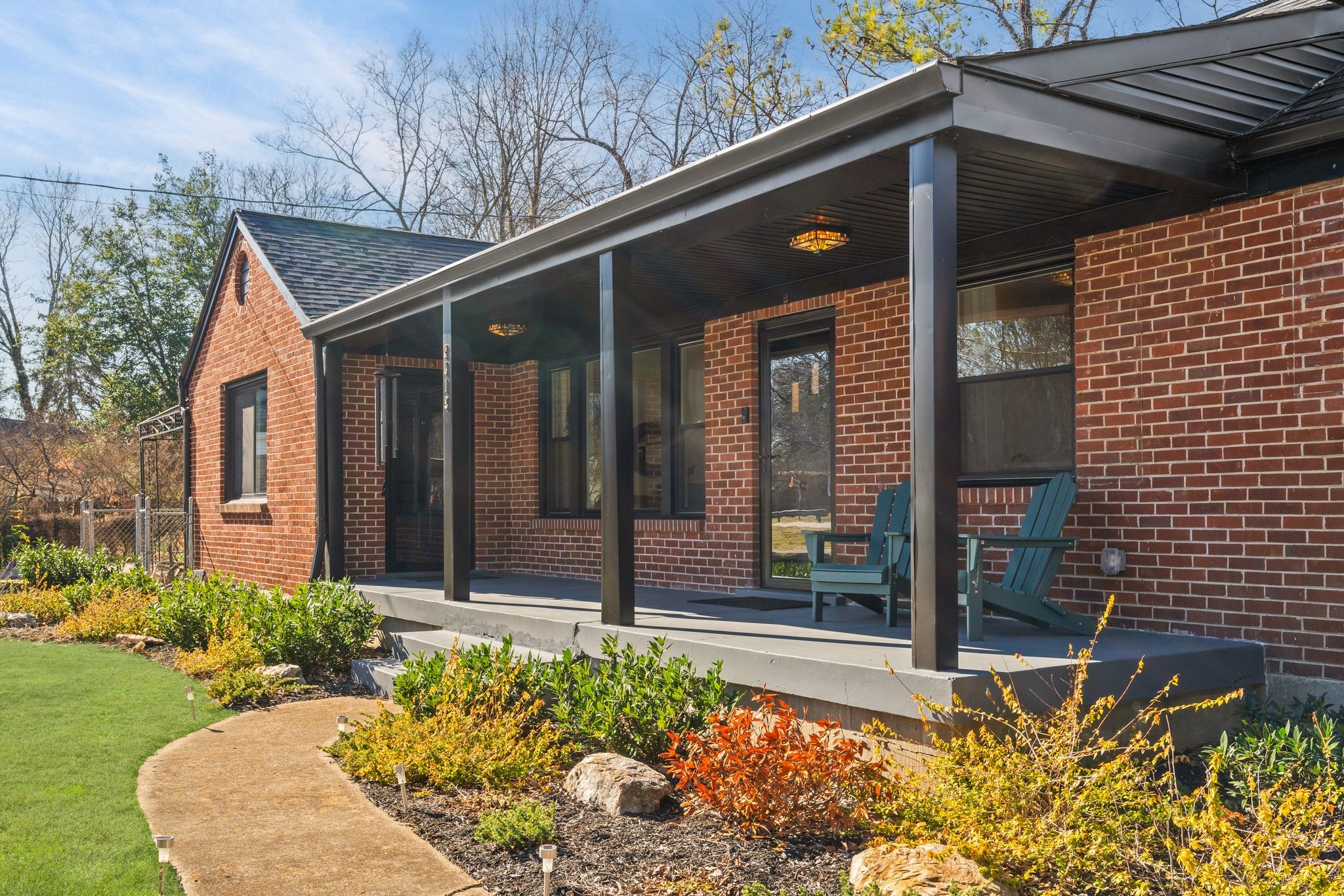 2015 Riverwood Dr