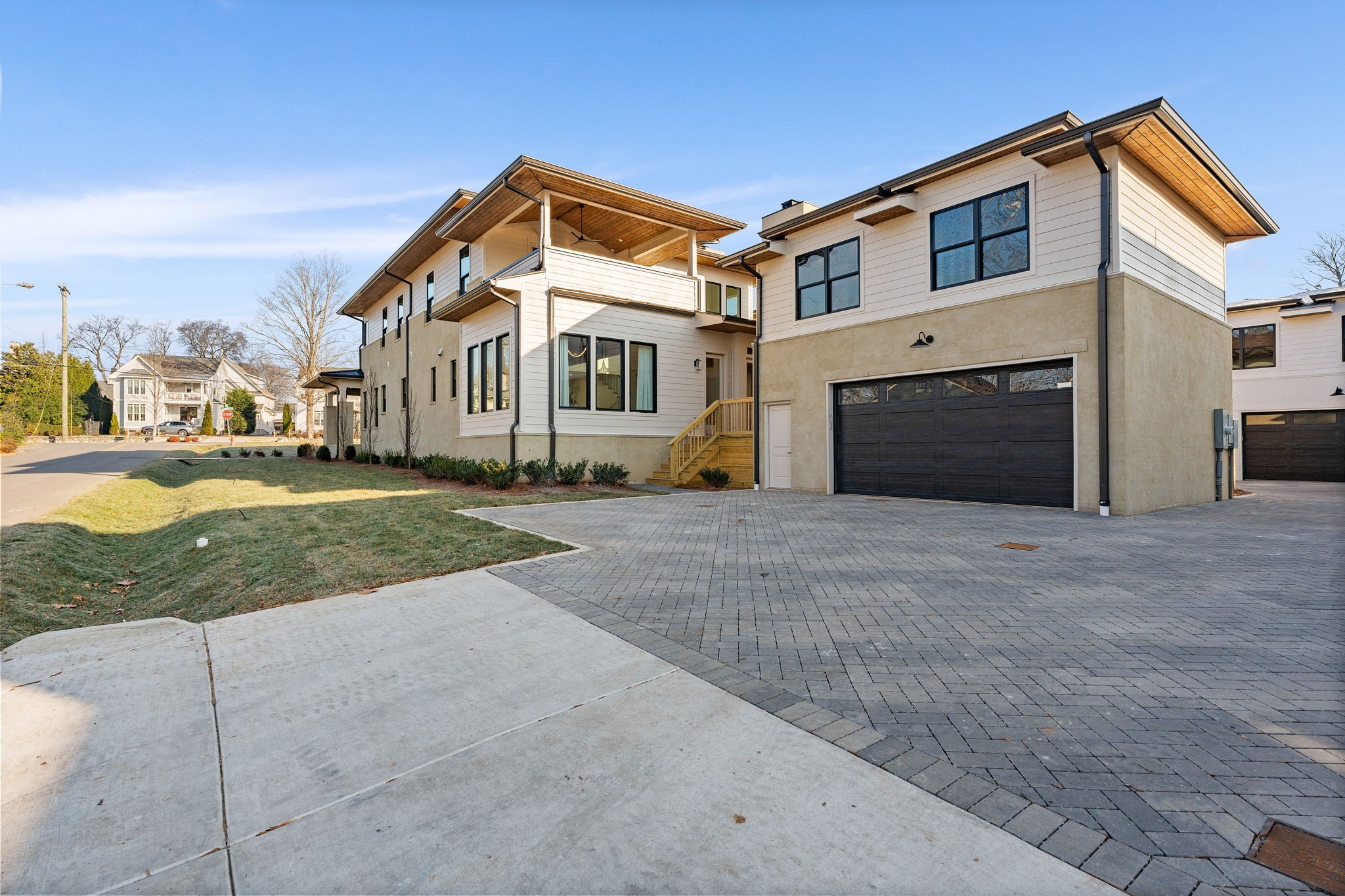 919B Kirkwood Ave