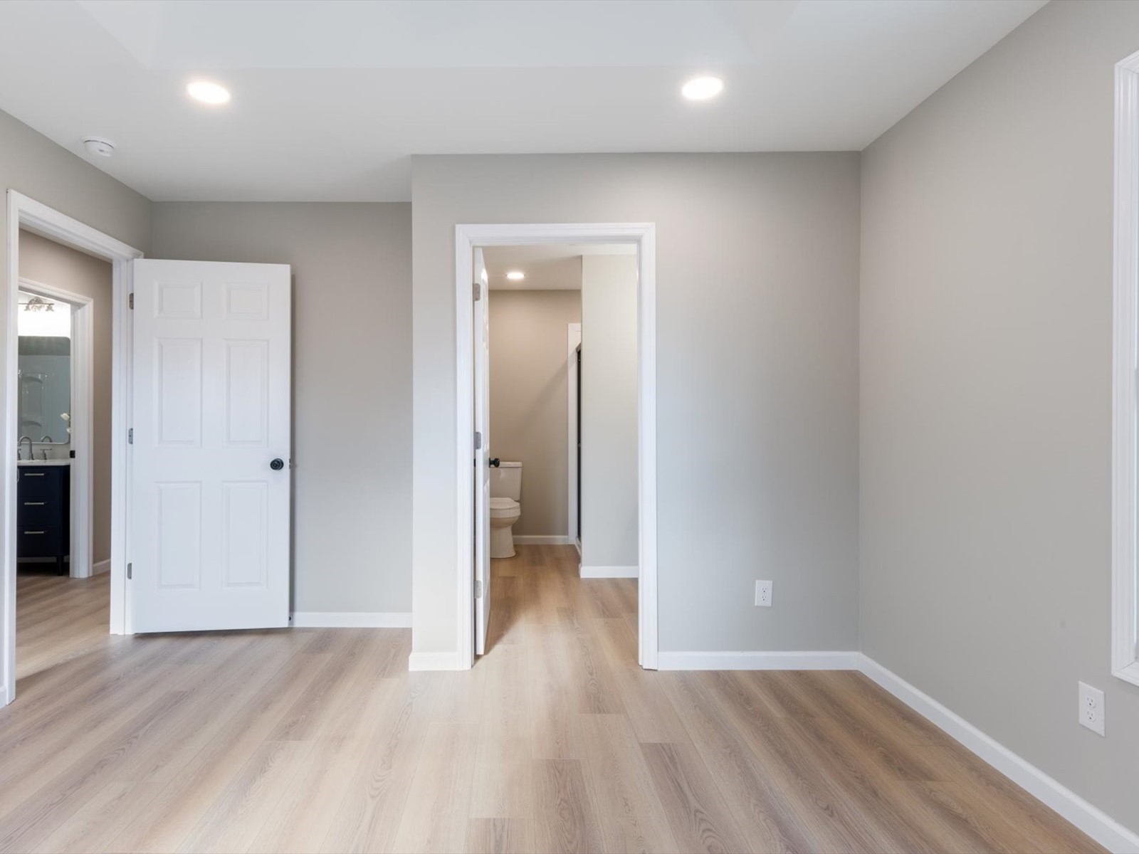 817 Fairlane Circle