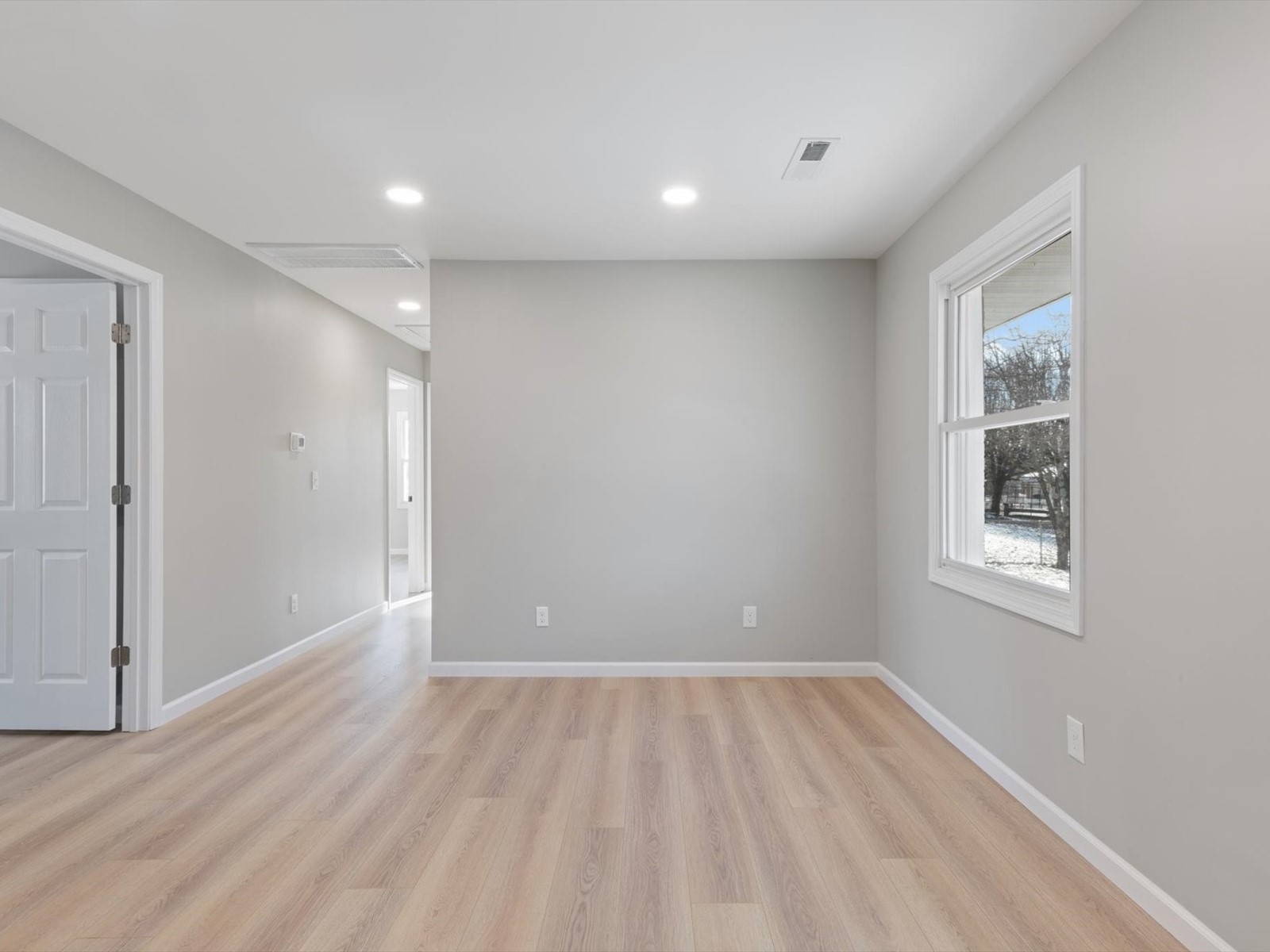 817 Fairlane Circle