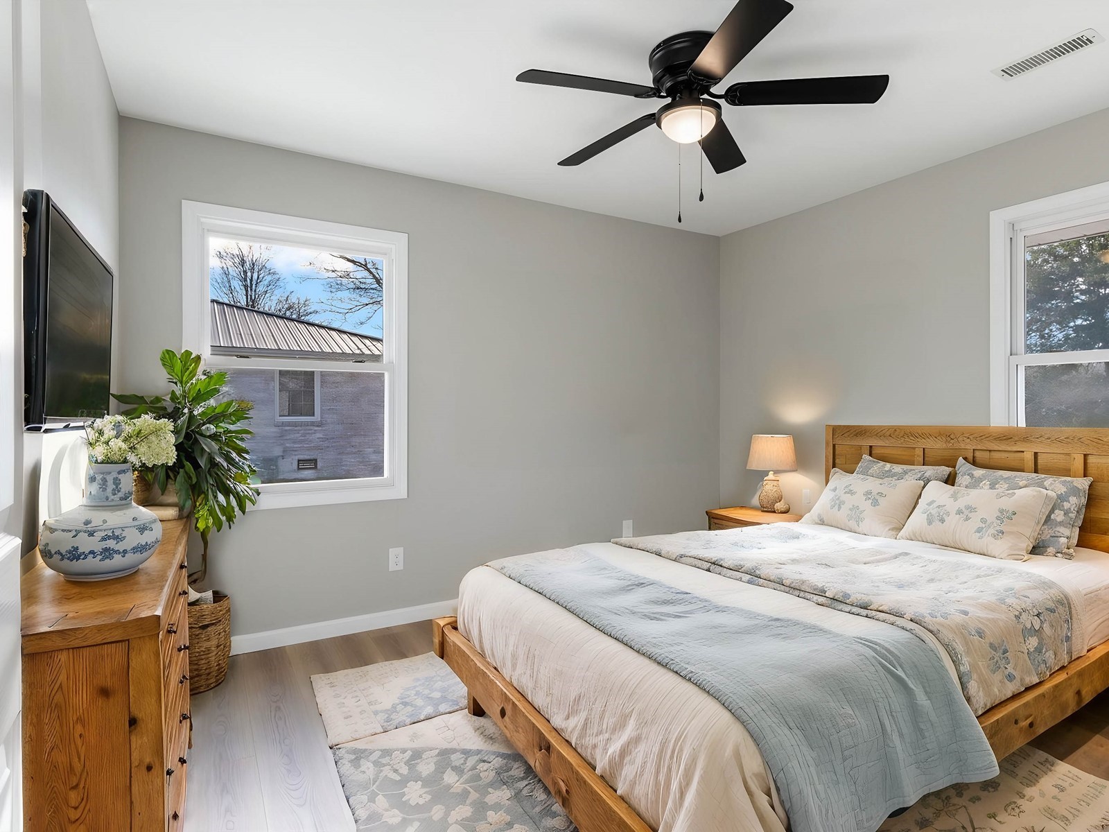 817 Fairlane Circle