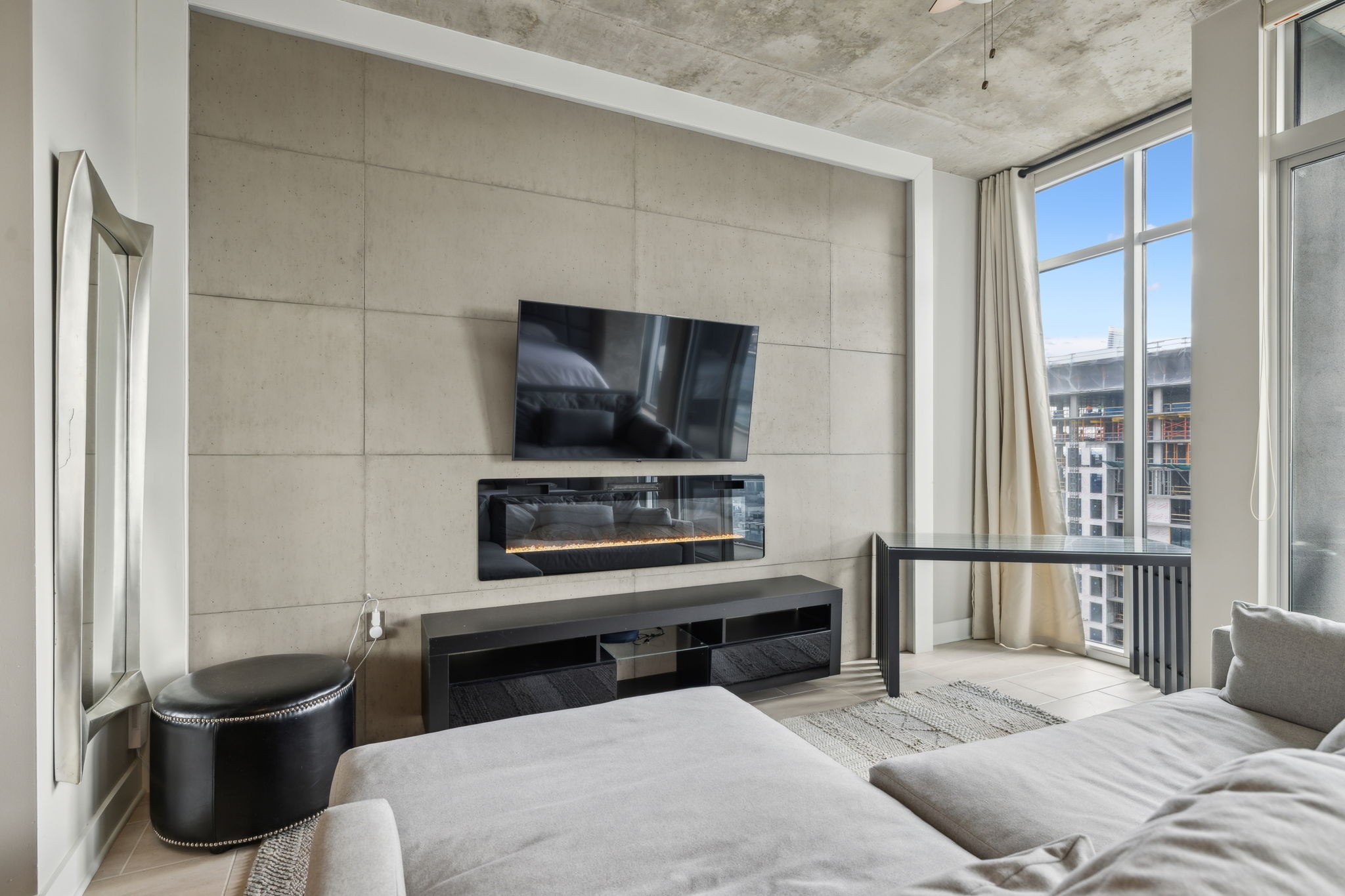 600 12th Ave, S Unit: 1712