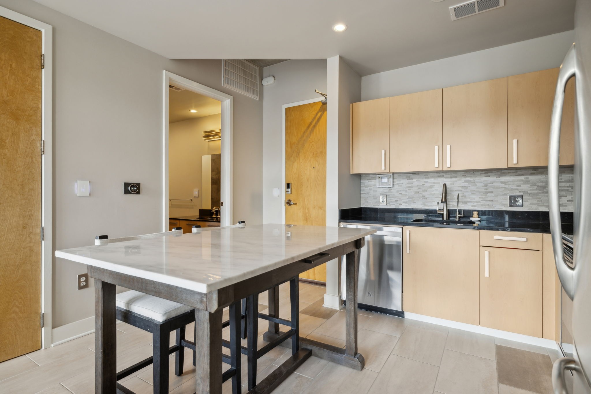 600 12th Ave, S Unit: 1712