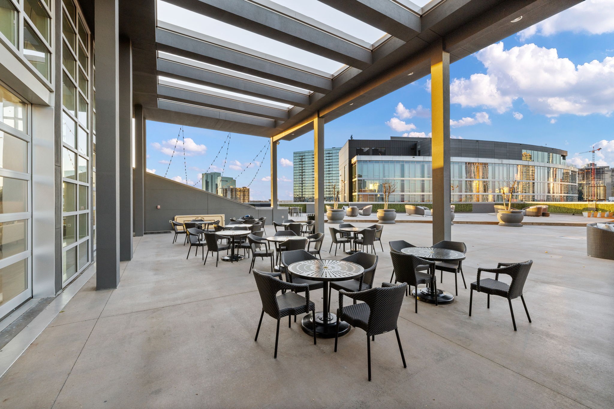 600 12th Ave, S Unit: 1712