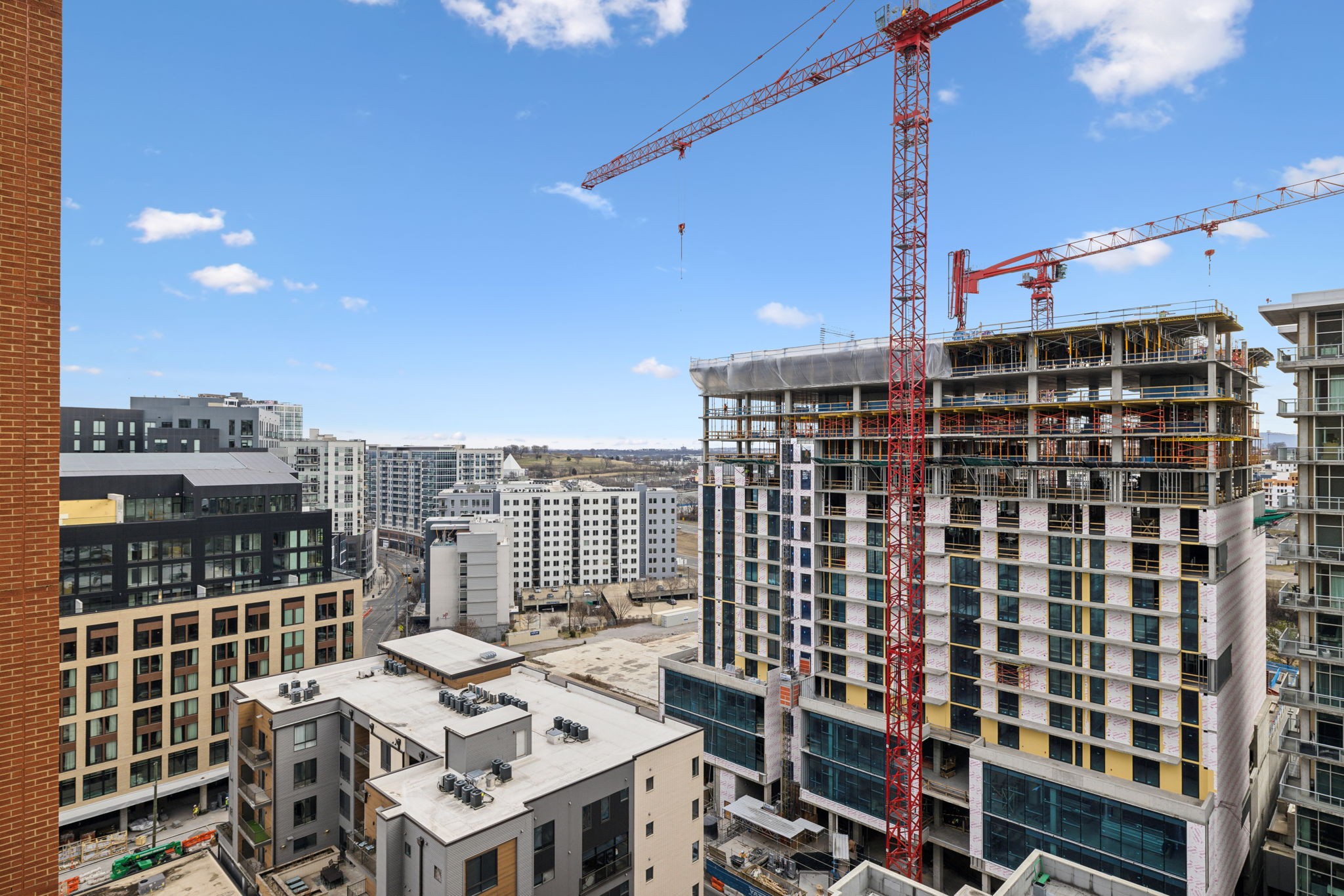 600 12th Ave, S Unit: 1712