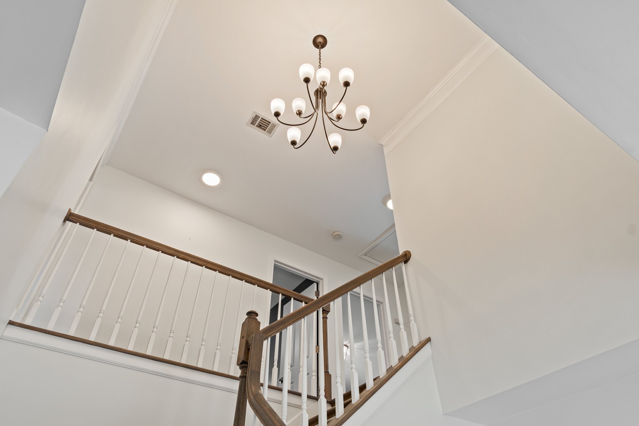 222 Lighthouse Ter