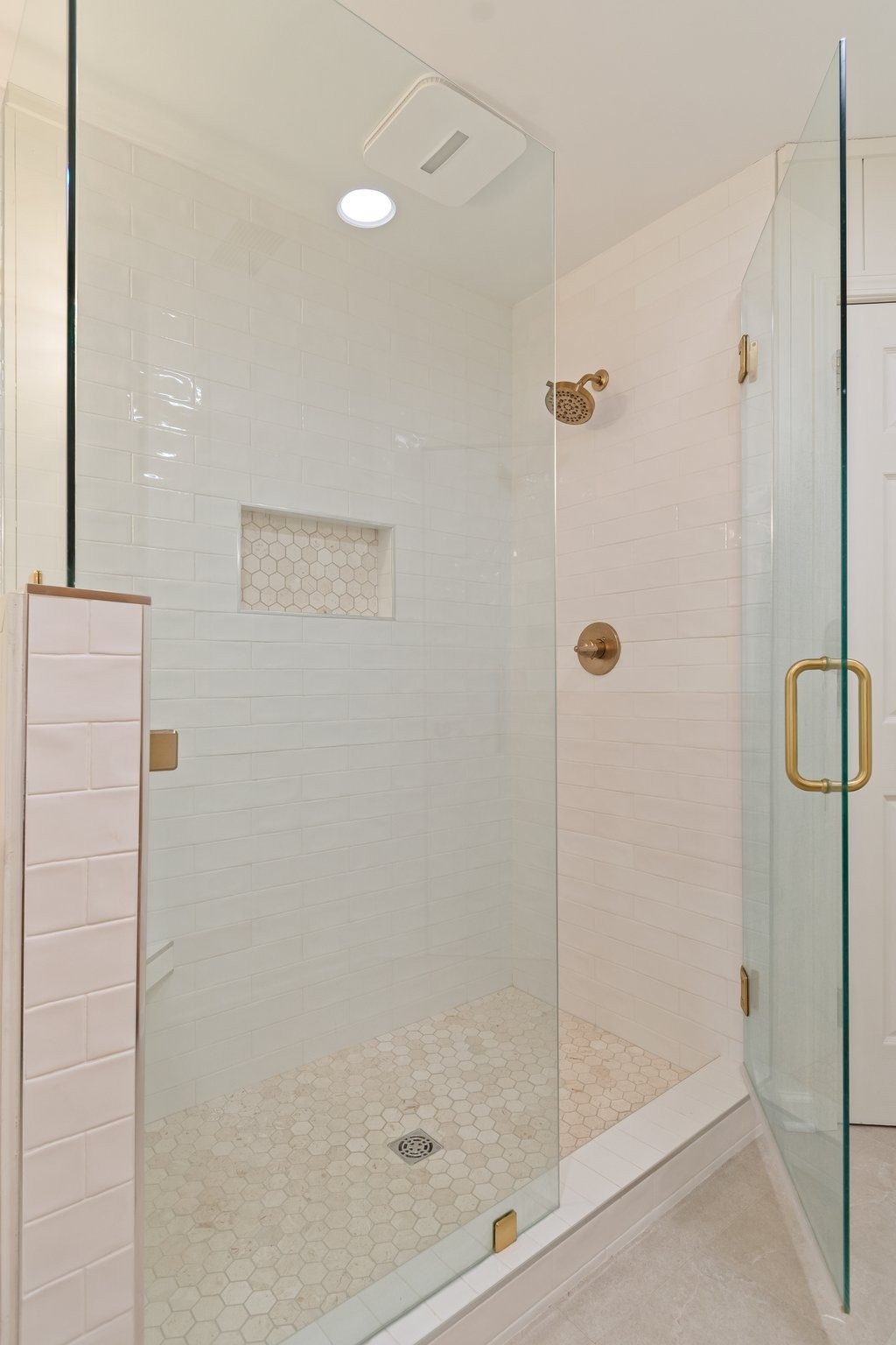 222 Lighthouse Ter