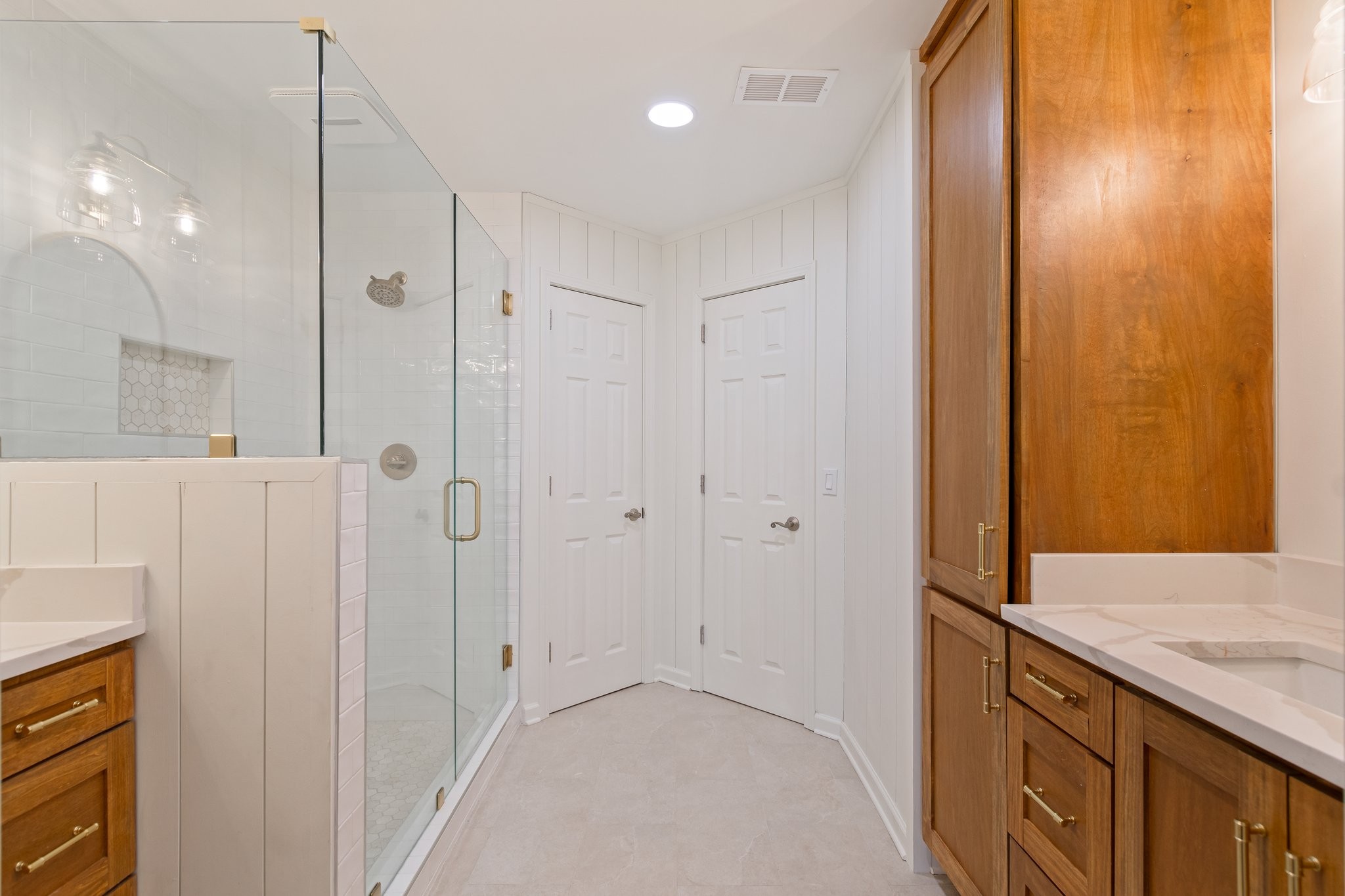 222 Lighthouse Ter