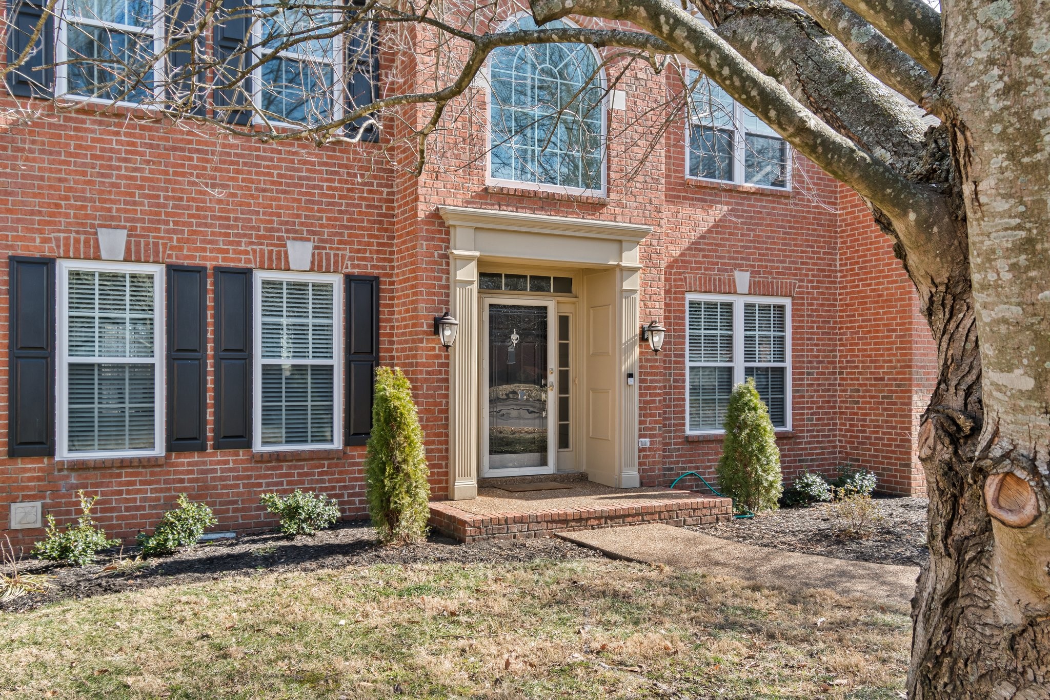 222 Lighthouse Ter
