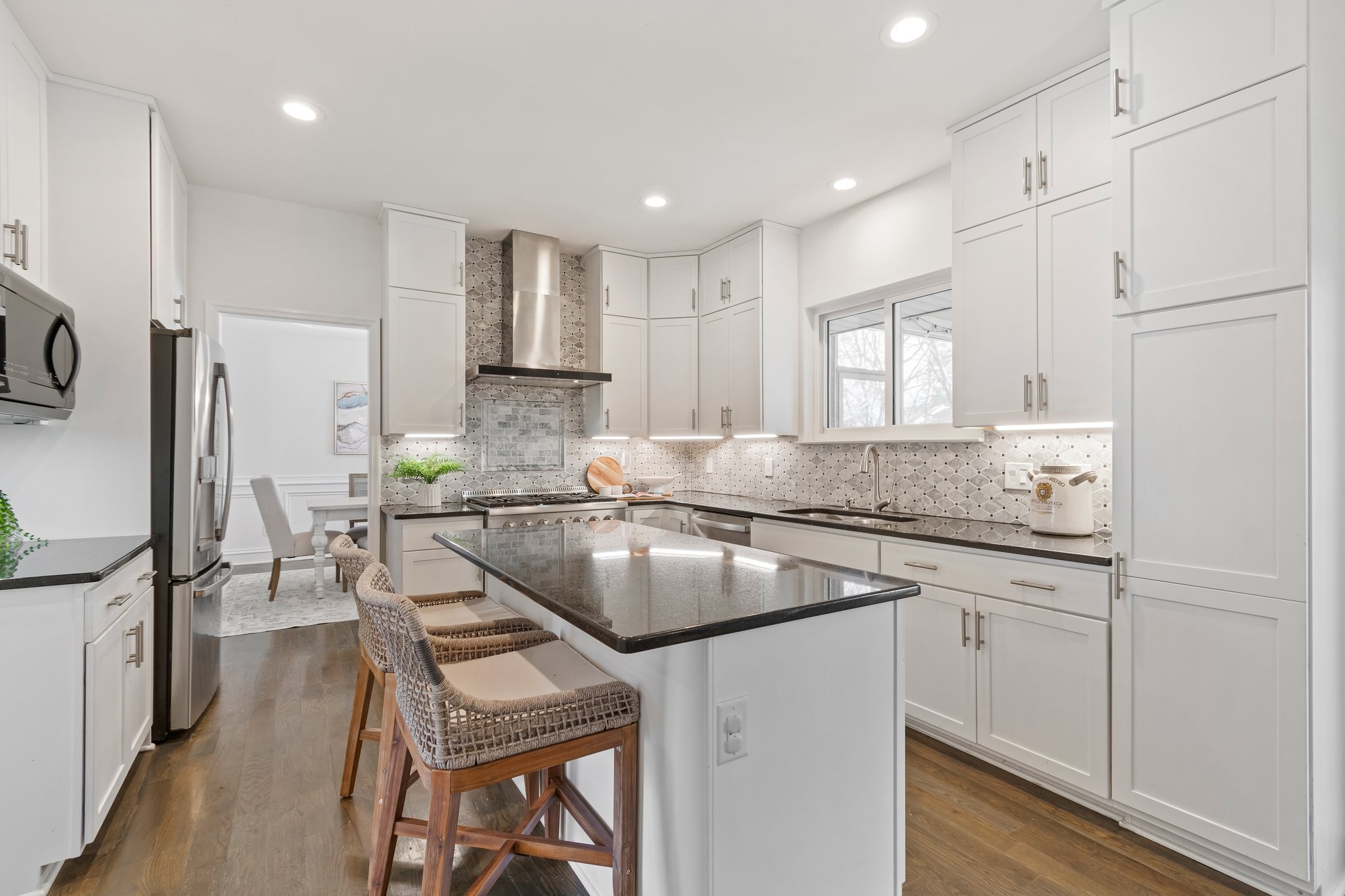 222 Lighthouse Ter