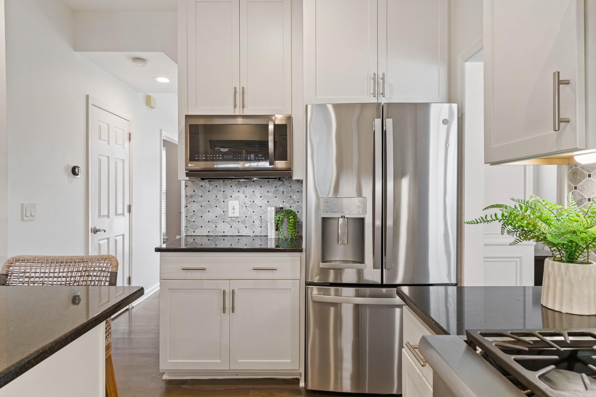 222 Lighthouse Ter