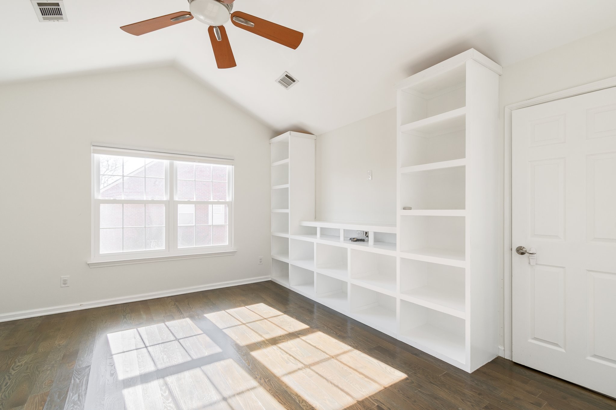 222 Lighthouse Ter
