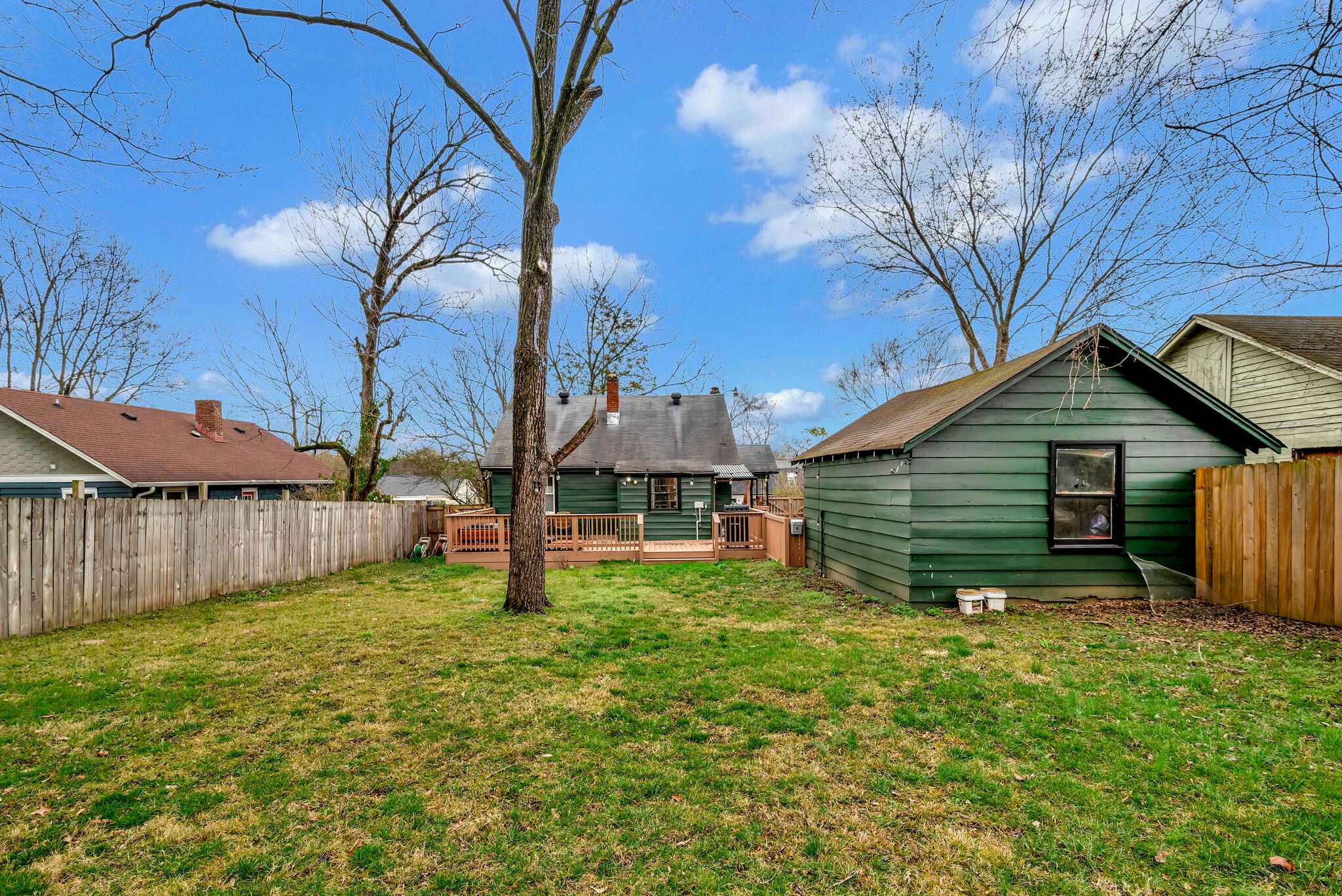 774 Oakdell Ave
