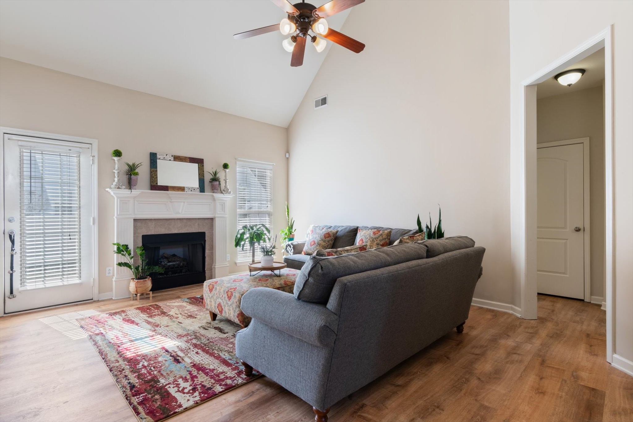 5429 Sabin Ct
