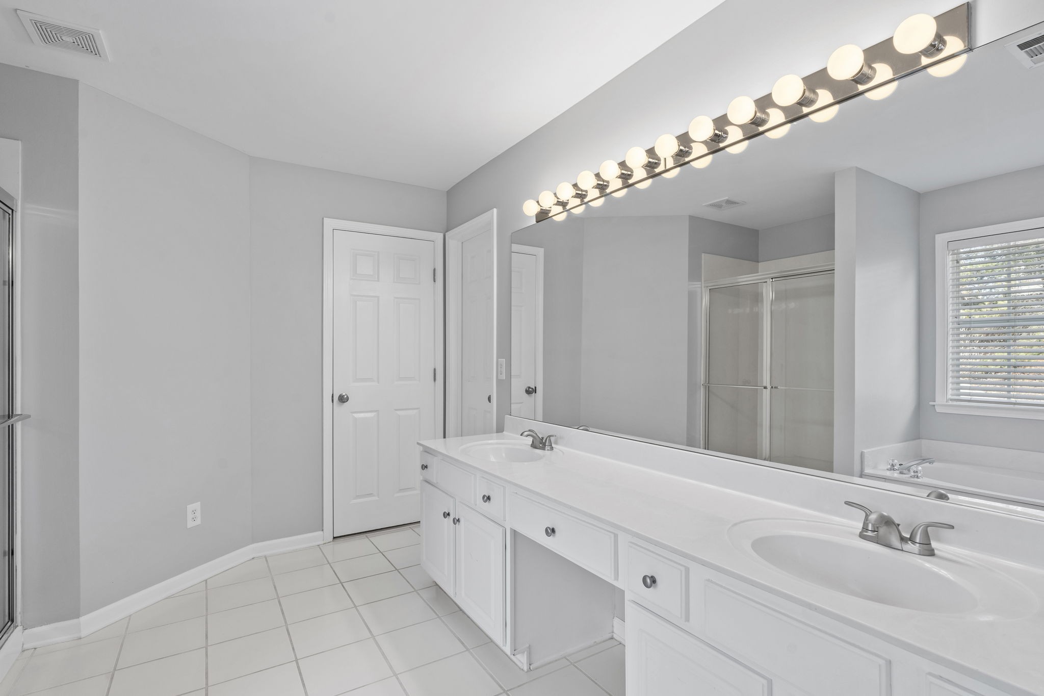 5901 Westheimer Dr