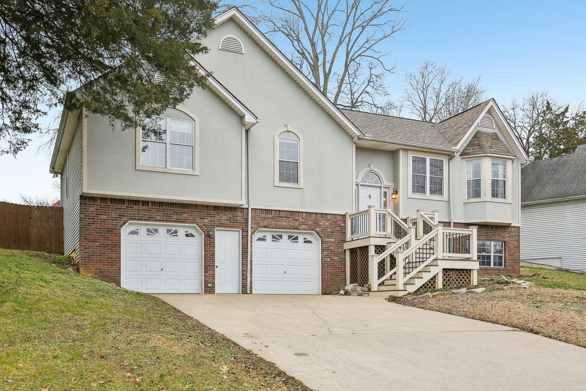 613 Knollwood Dr
