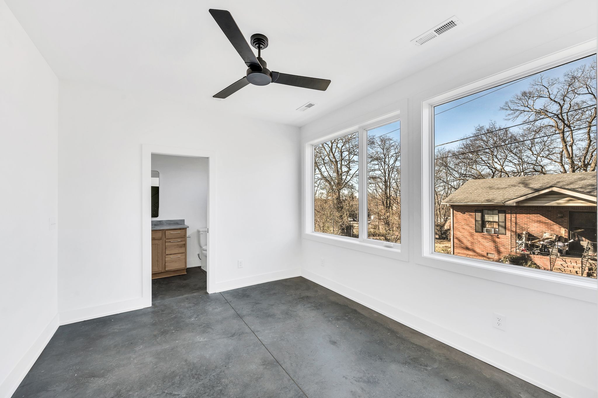 16 Willis St Unit: A