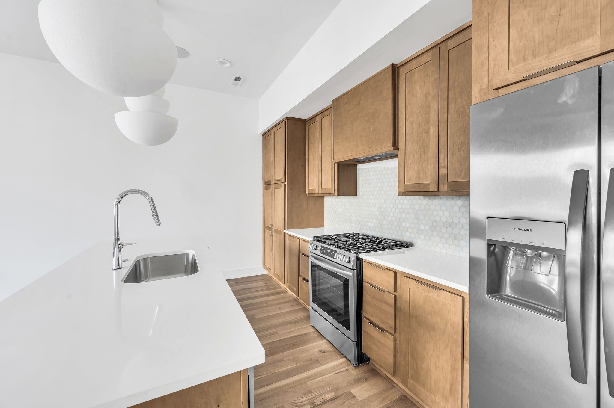 16 Willis St Unit: A