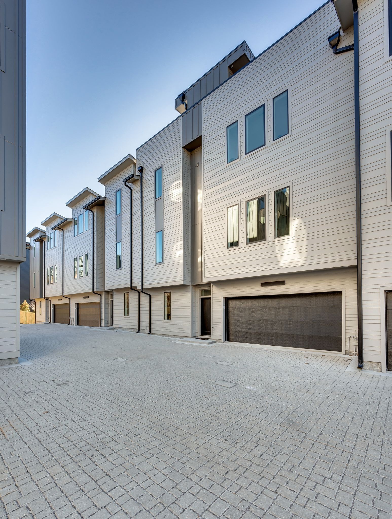 16 Willis St Unit: A