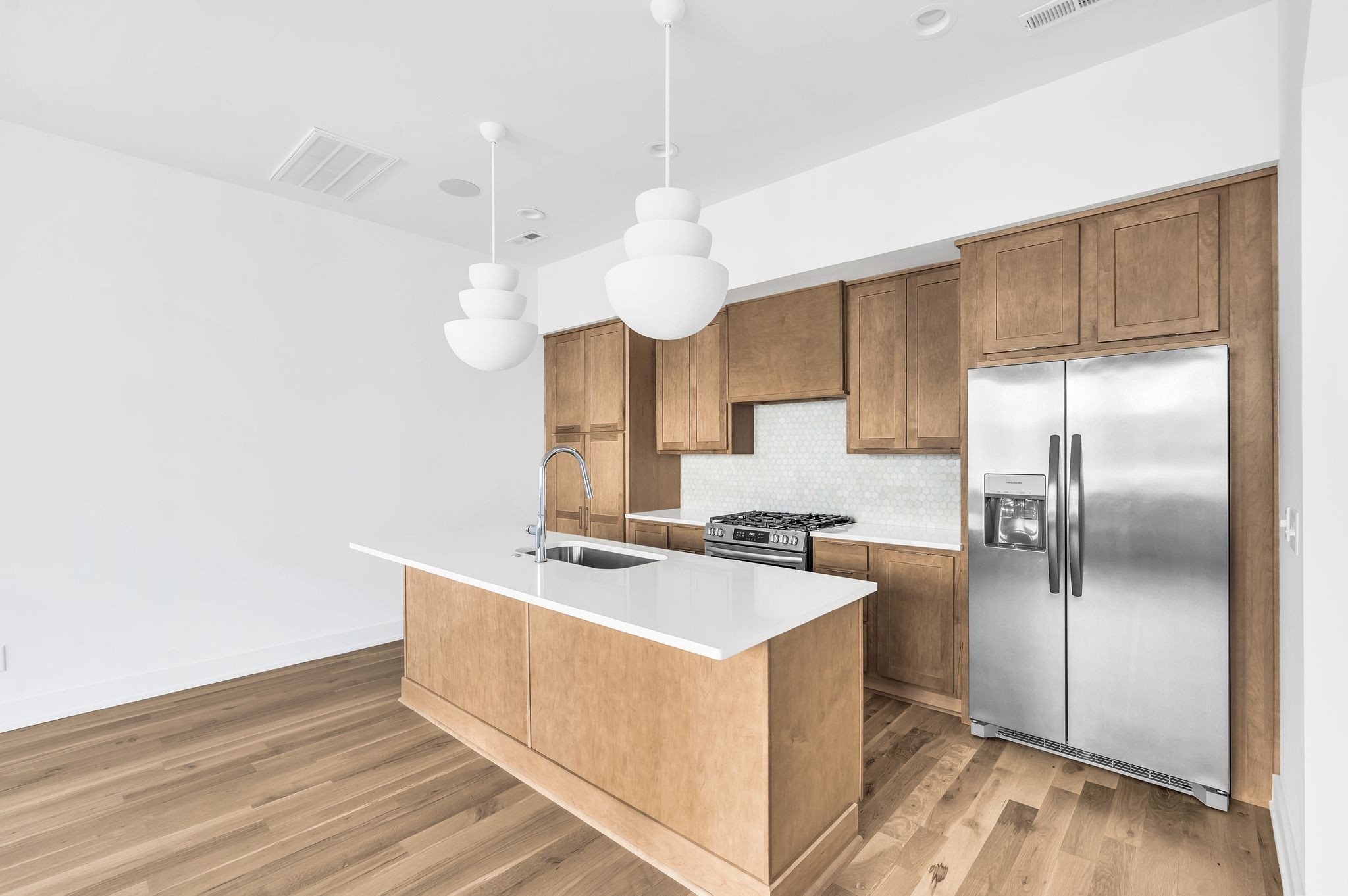 16 Willis St Unit: A