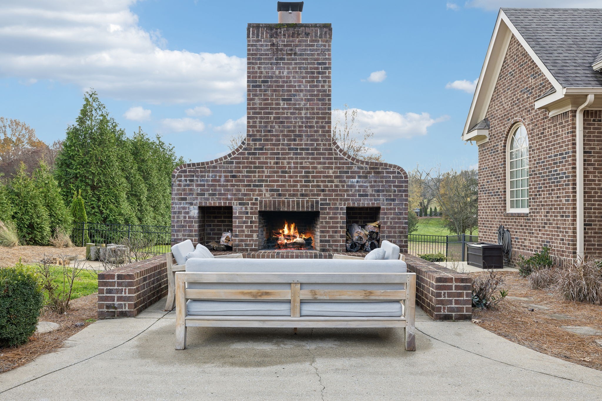 2404 Durham Manor Dr