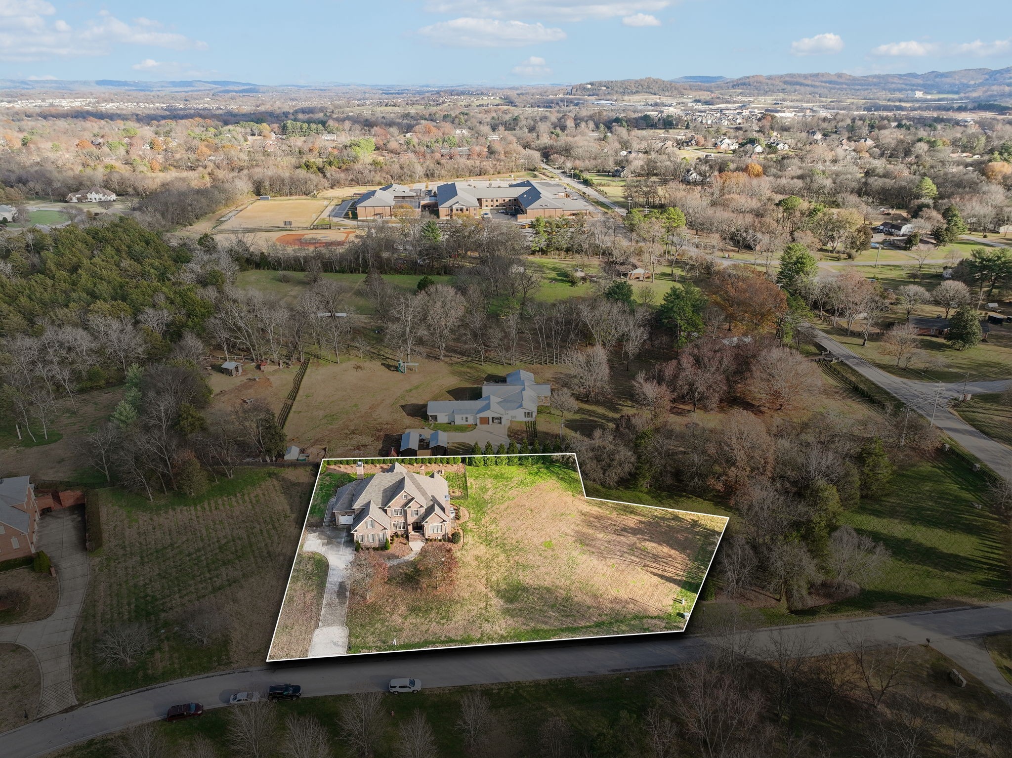 2404 Durham Manor Dr