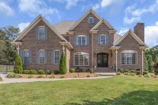 2404 Durham Manor Dr