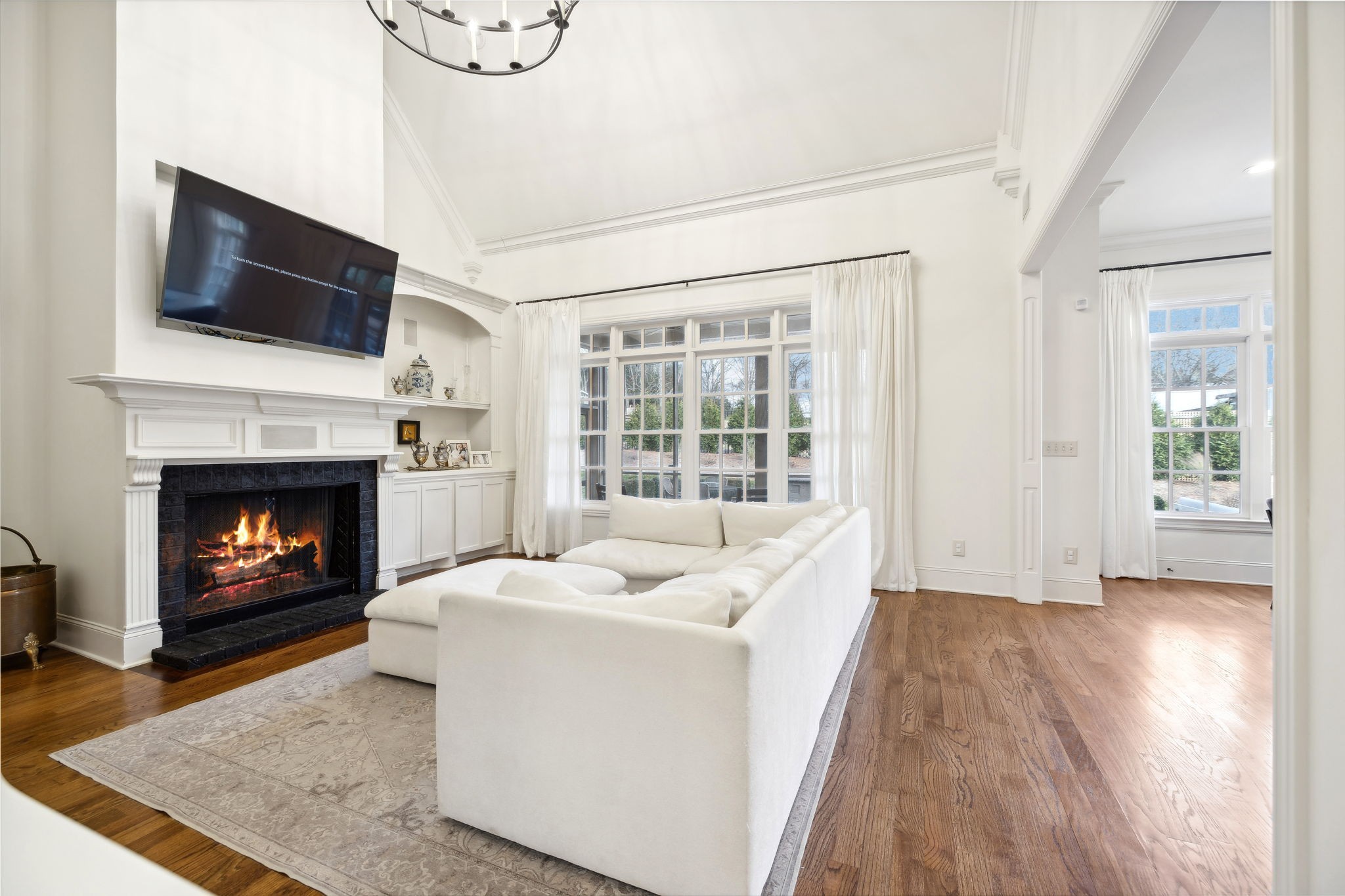 2404 Durham Manor Dr