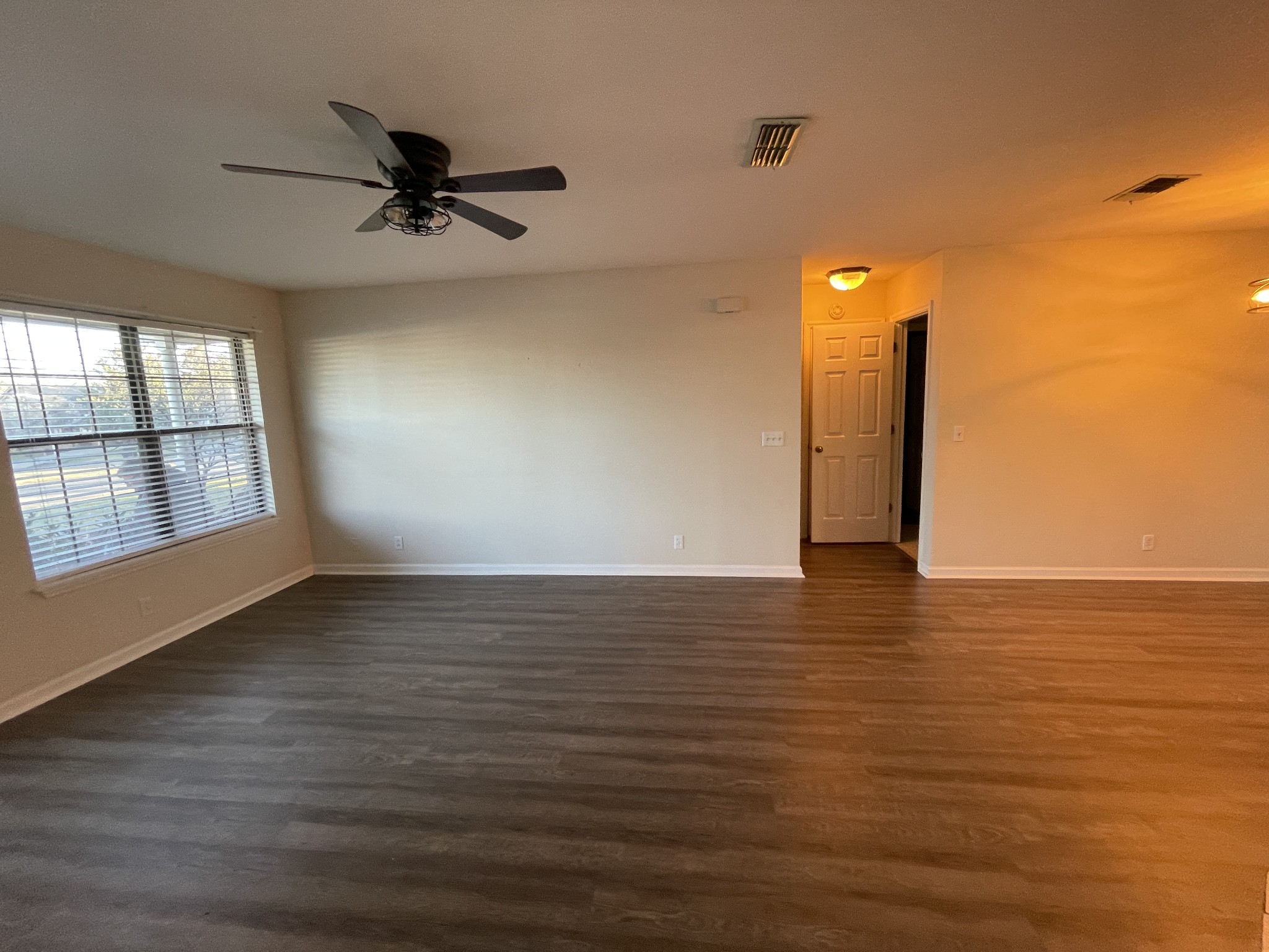 1303 Hodge Dr
