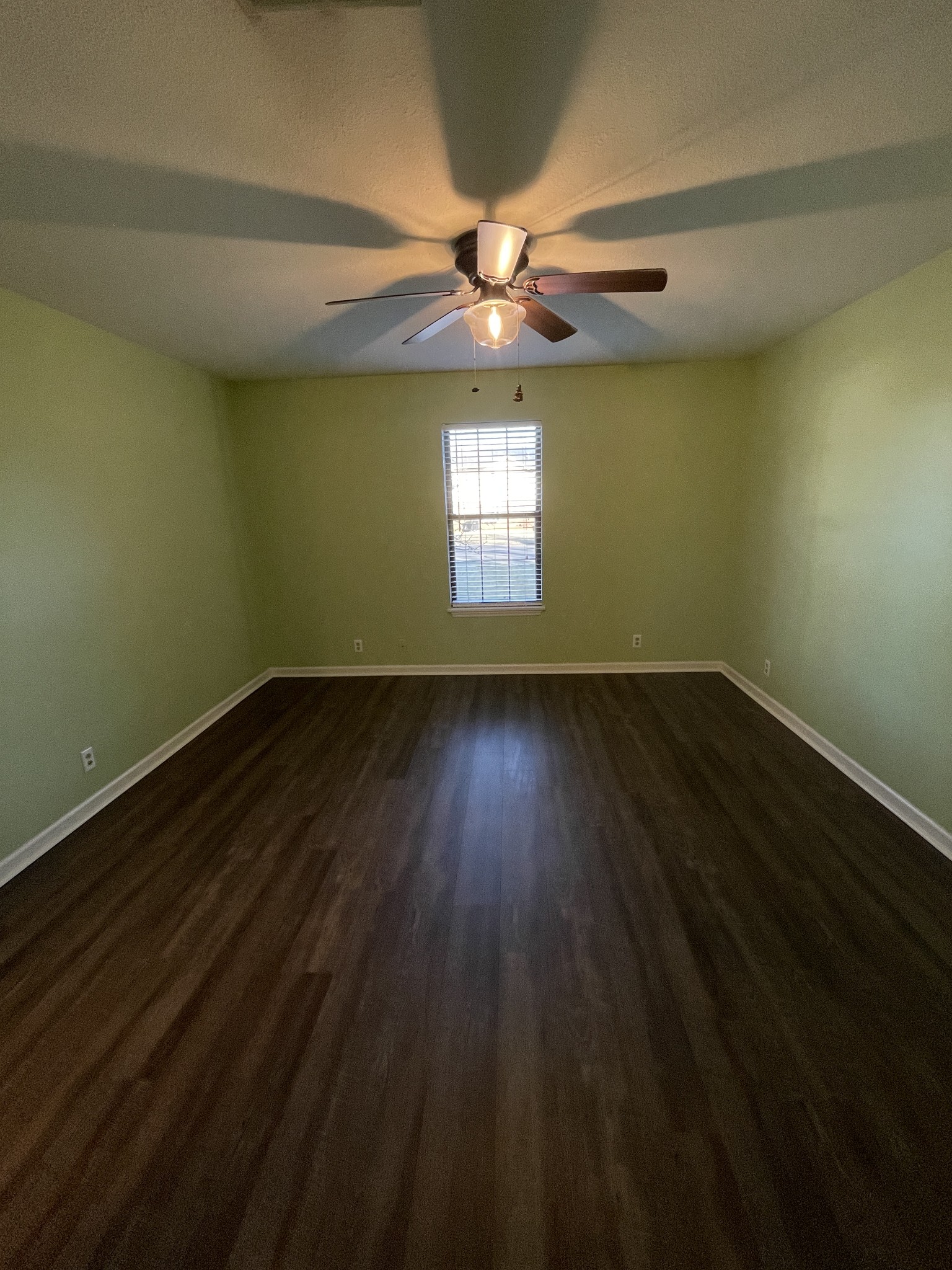 1303 Hodge Dr