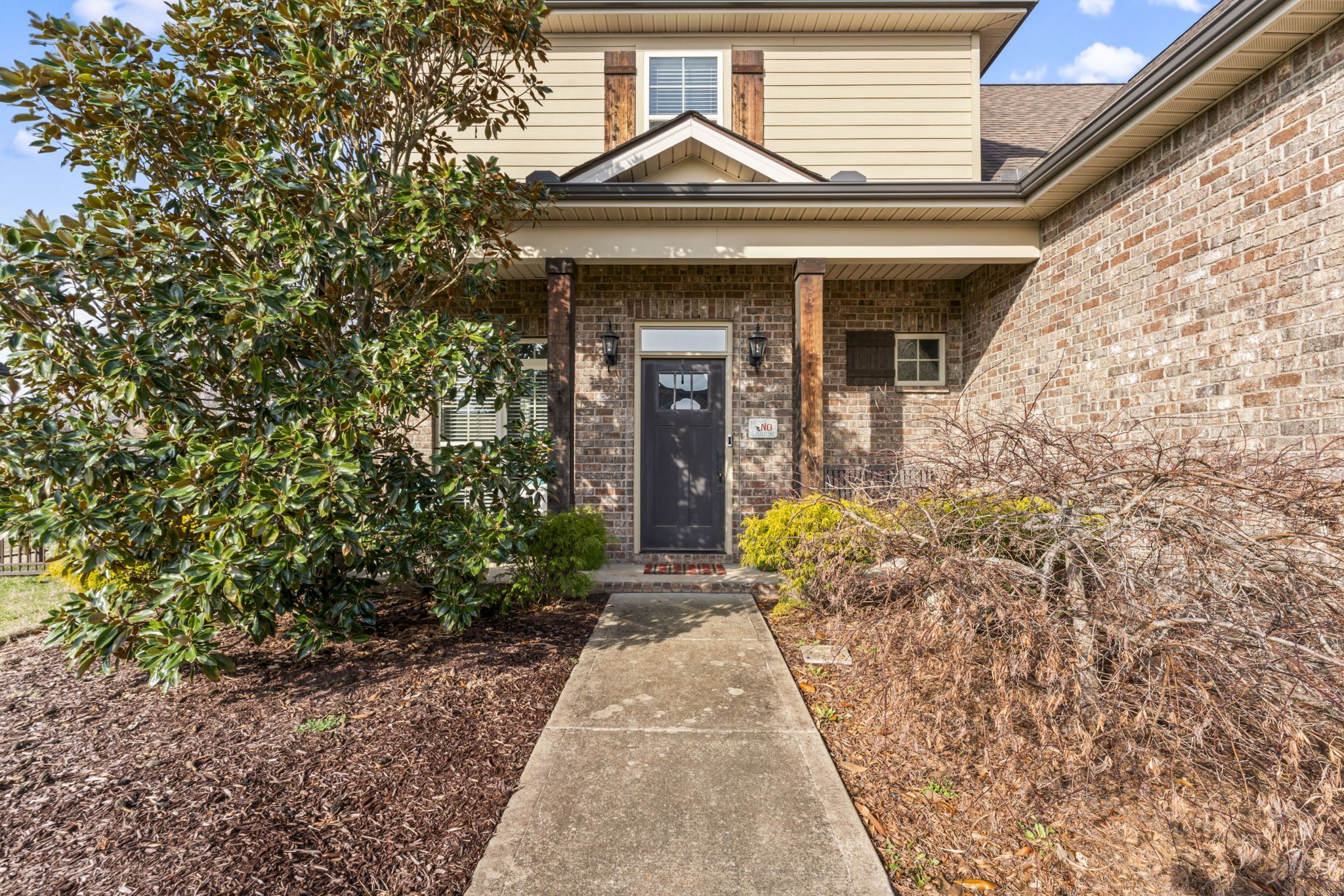 513 Piccadilly Dr