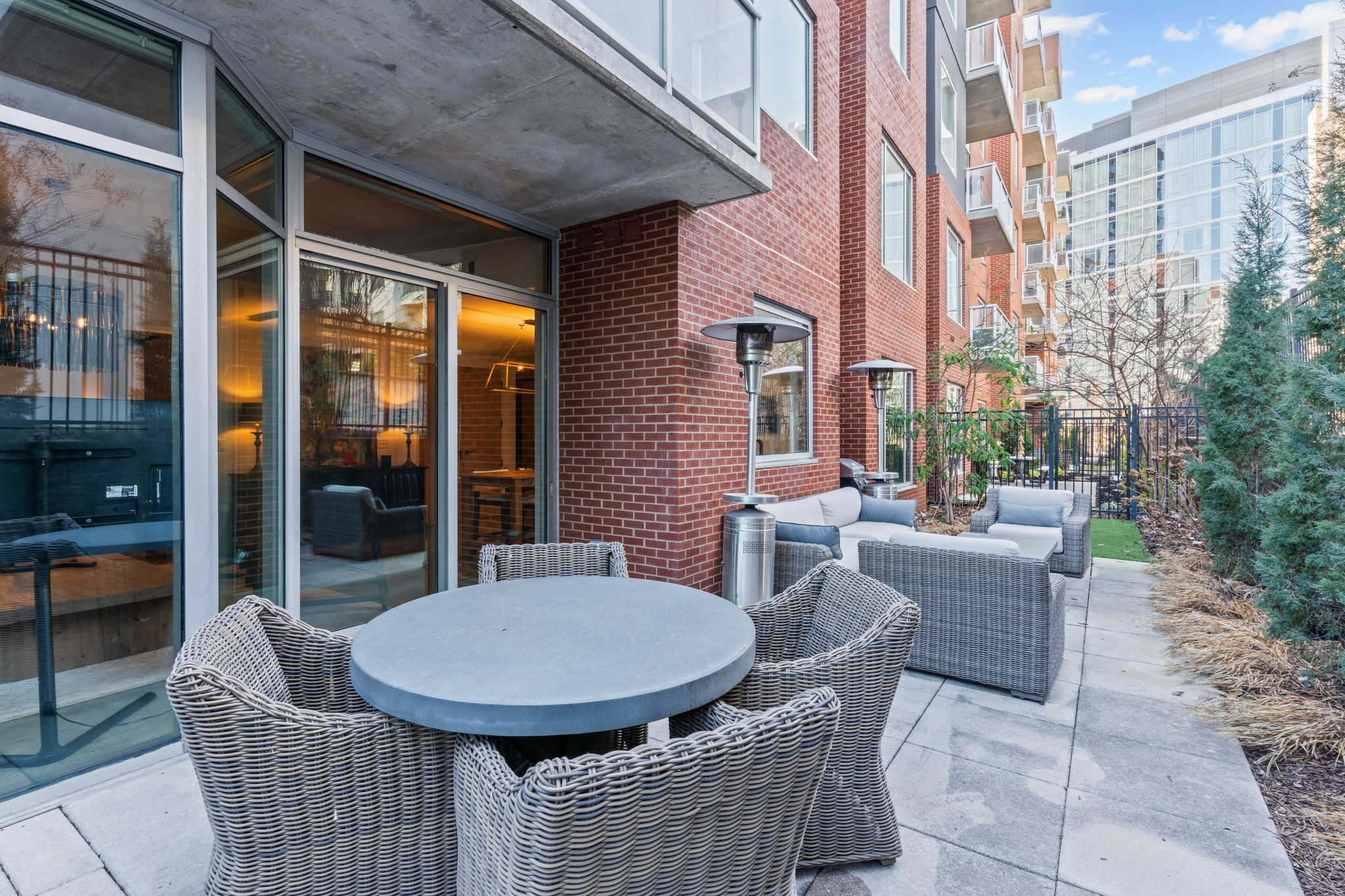 600 12th Ave, S Unit: 205