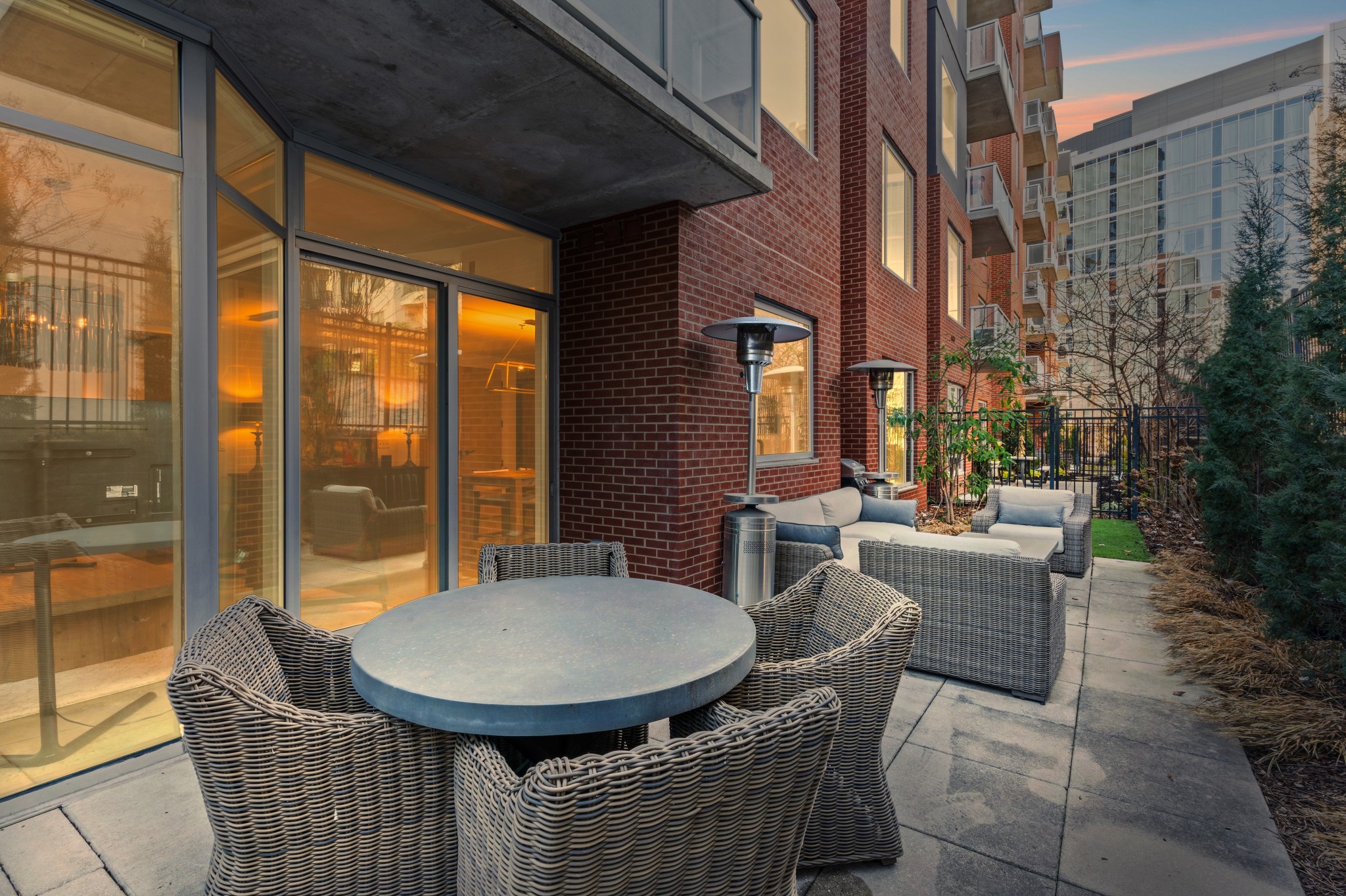 600 12th Ave, S Unit: 205