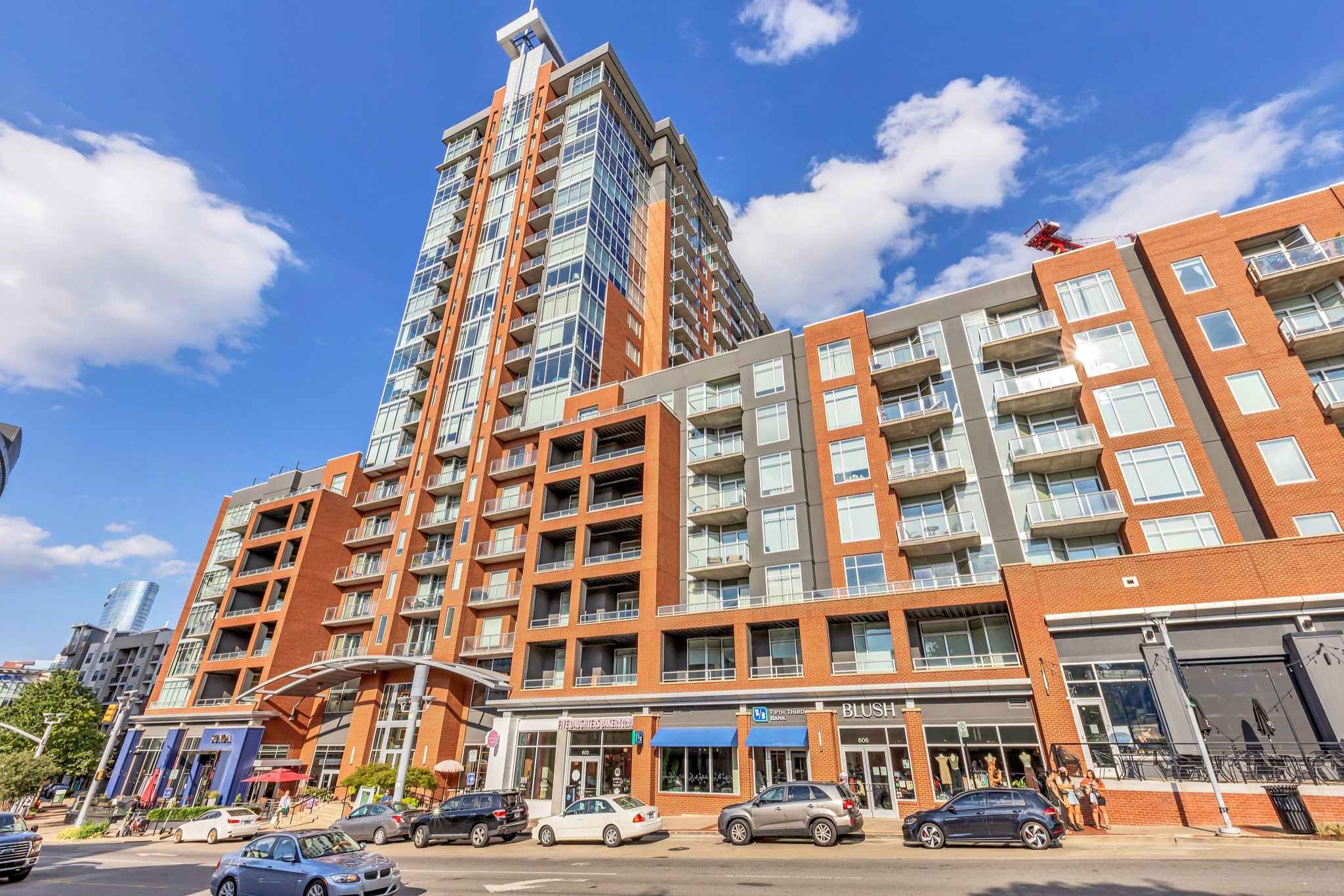 600 12th Ave, S Unit: 205