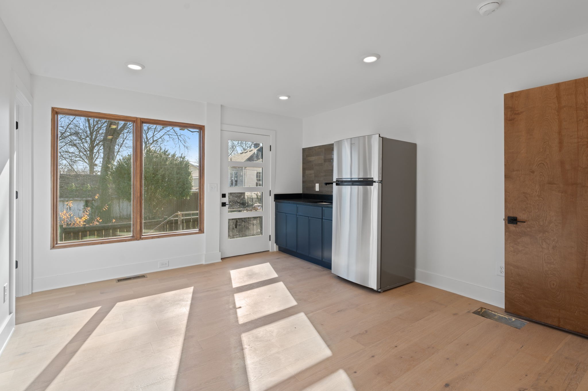 1233 Joseph Ave