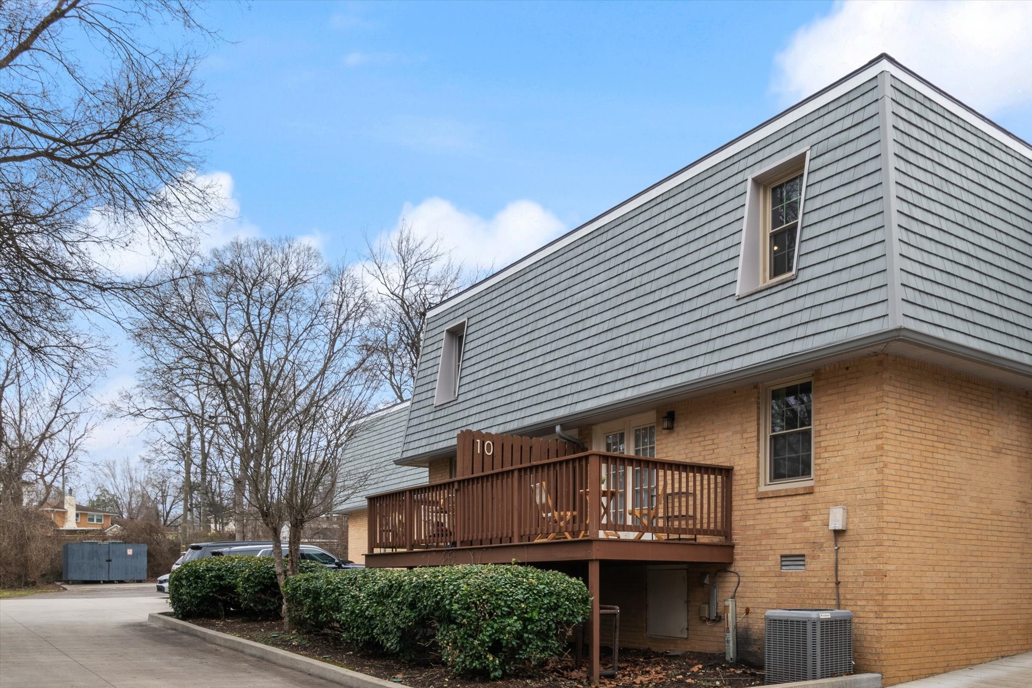 510 Basswood Ave Unit: 10