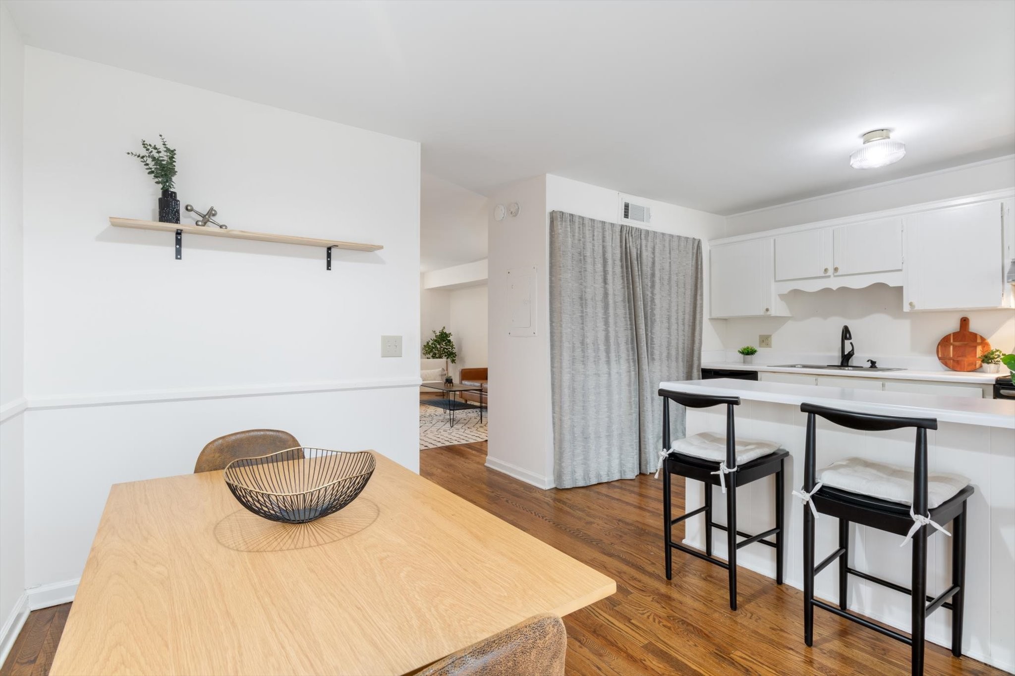 510 Basswood Ave Unit: 10